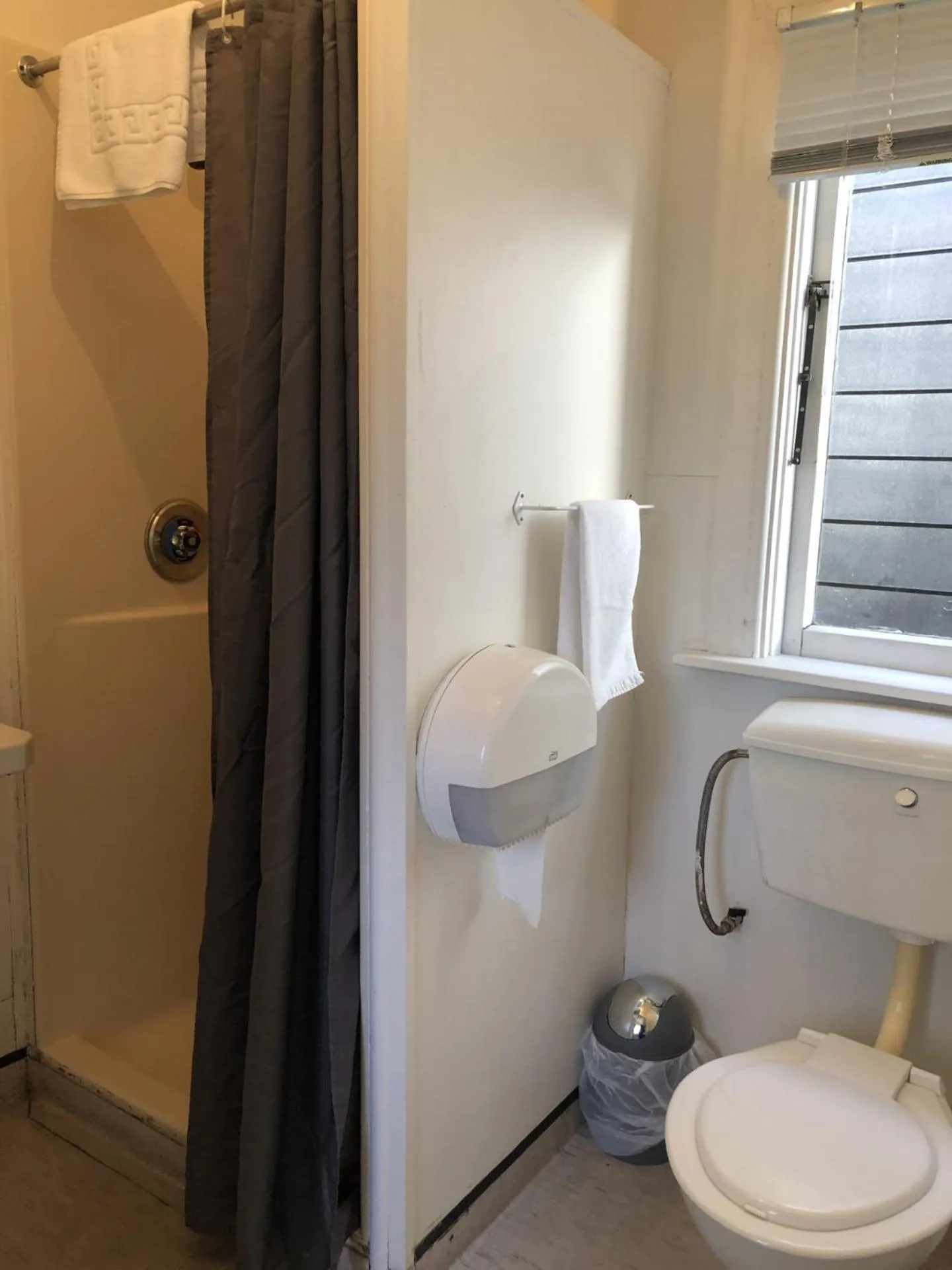 Shower in Pinewood Queenstown