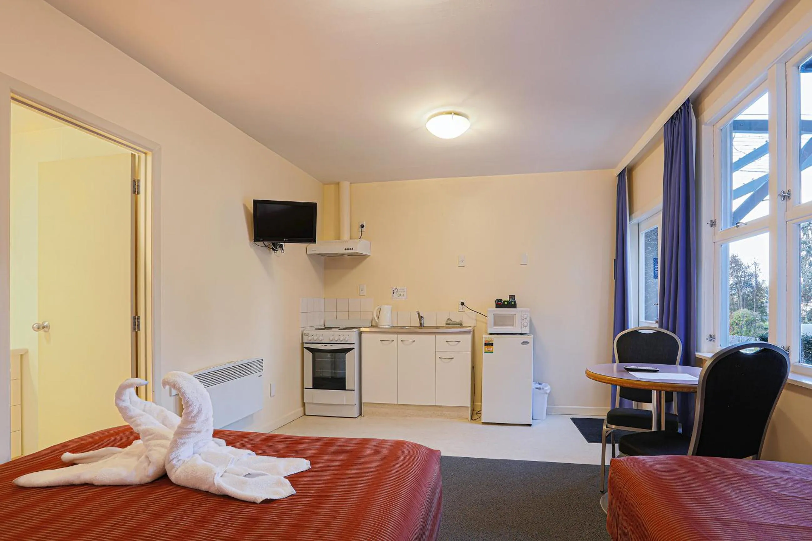 Bed in Pinewood Queenstown