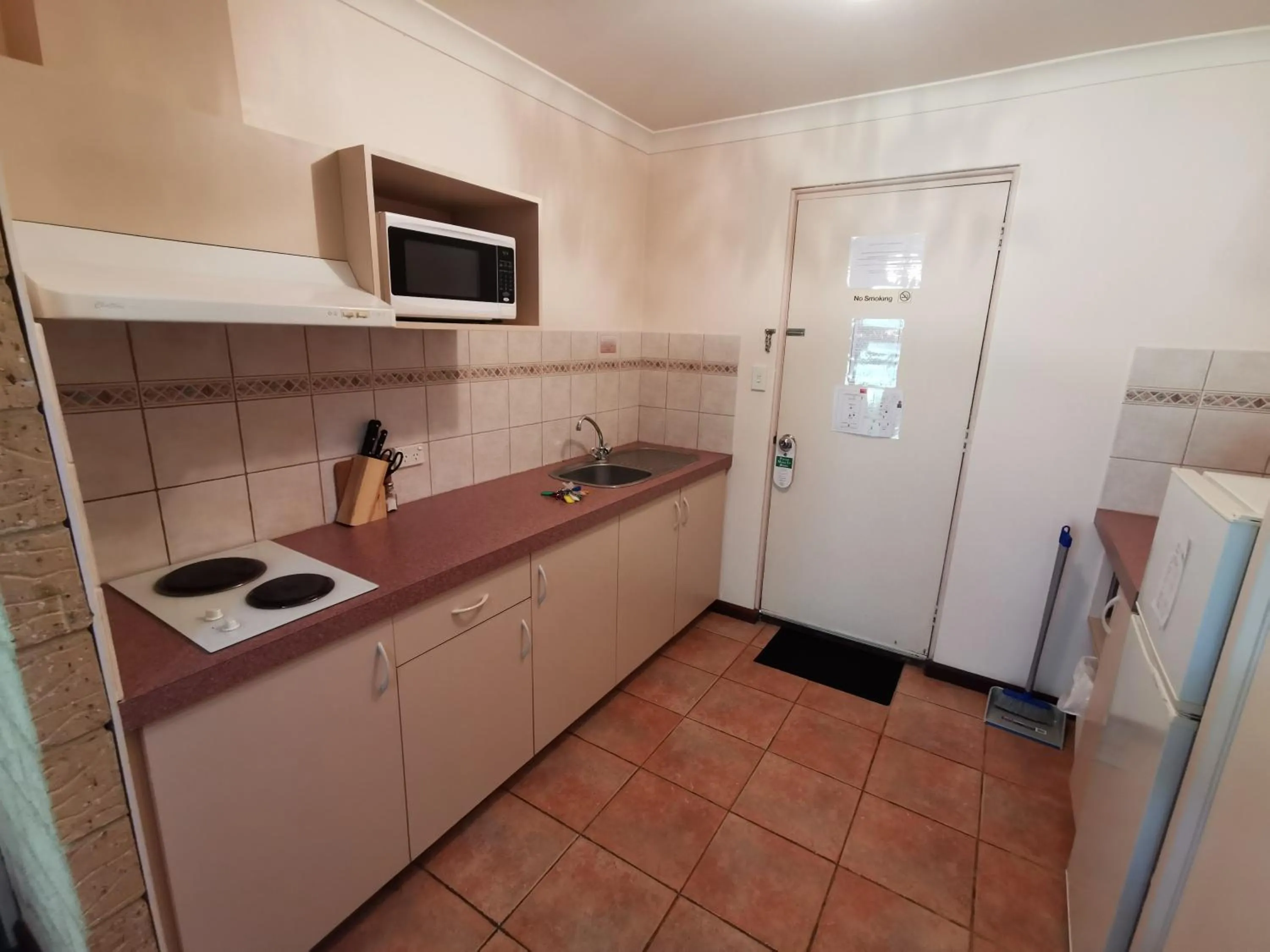Kitchen or kitchenette in Karri Forest Motel