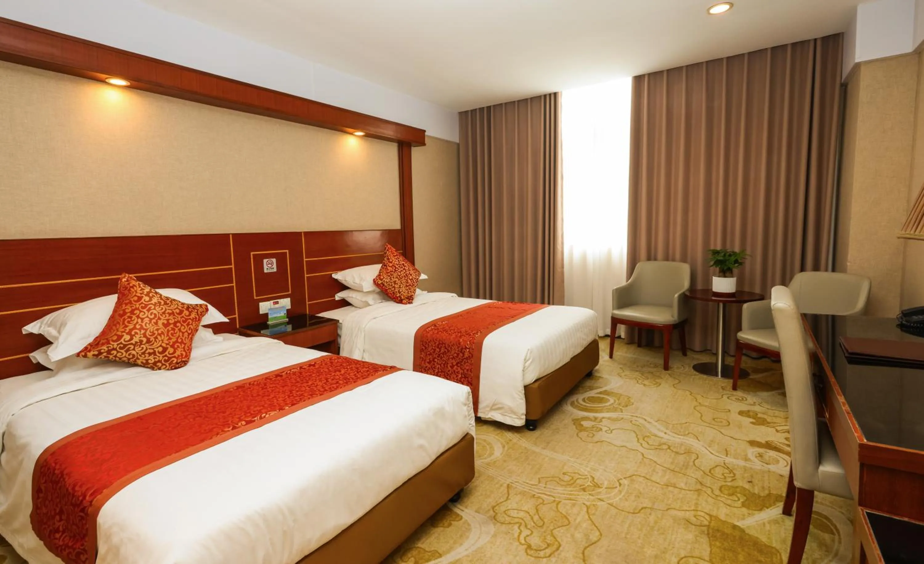 Property building, Bed in Shanghai YUHANG Hotel