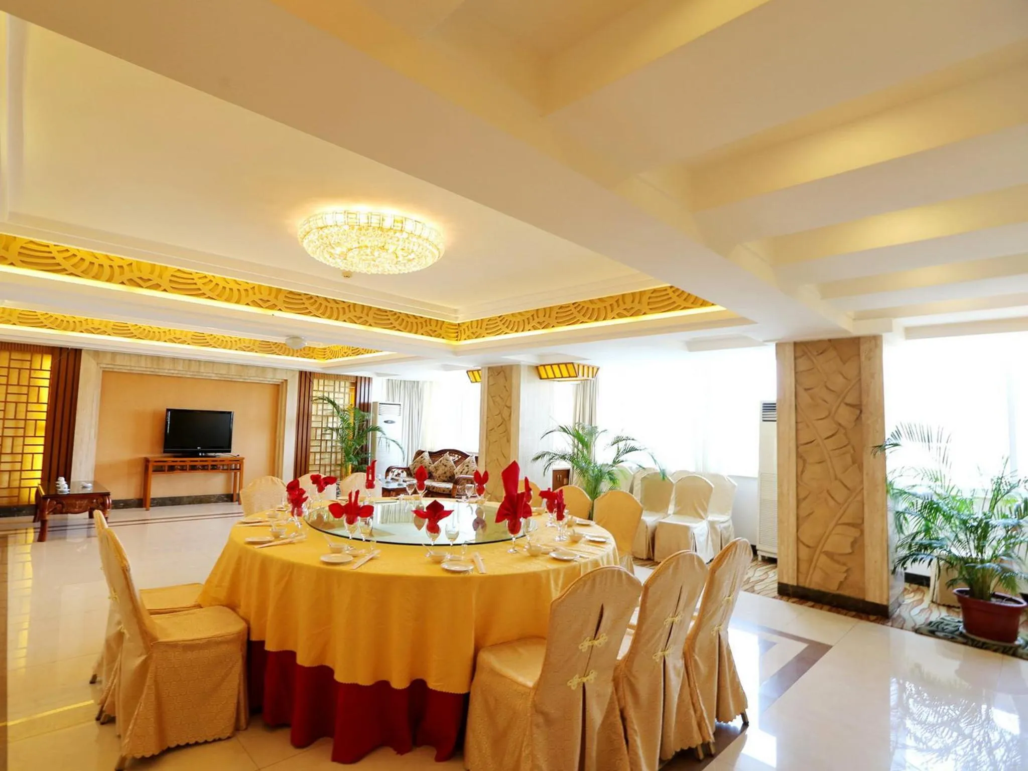 Restaurant/places to eat in Palm Beach Resort & Spa