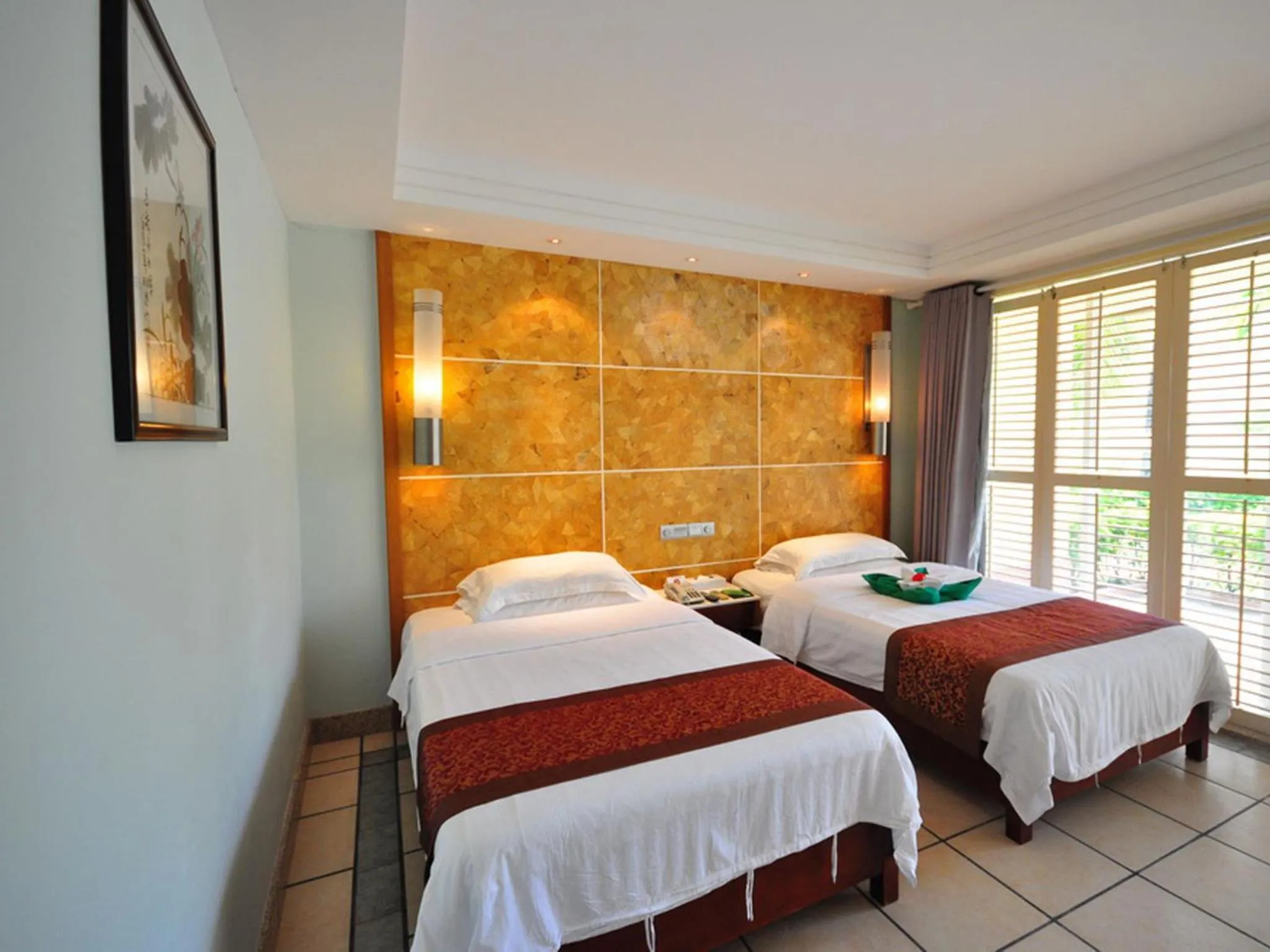 Bedroom, Bed in Palm Beach Resort & Spa