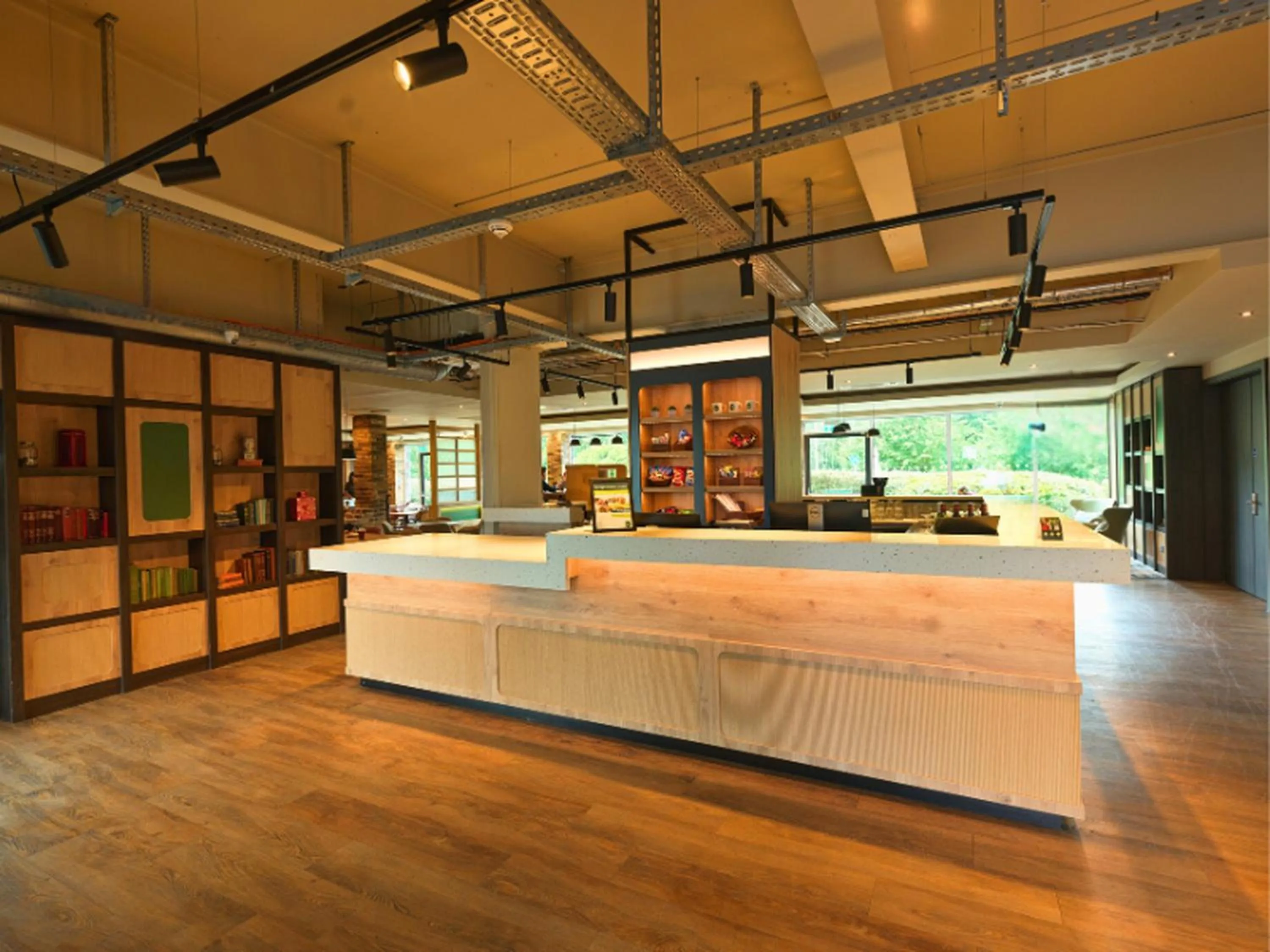 Lobby or reception in B&B HOTEL Warrington