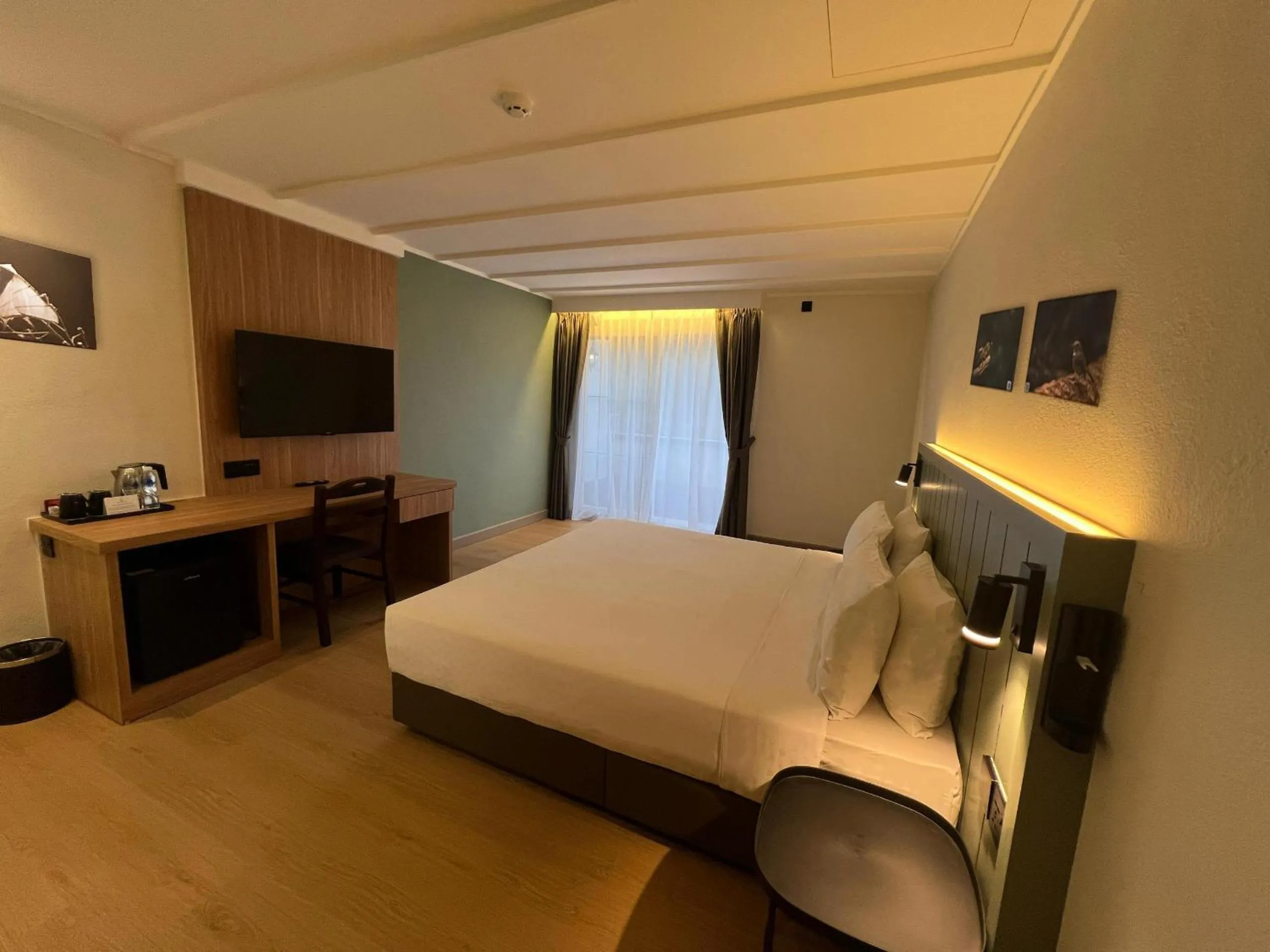 Photo of the whole room, Bed in Wyndham Garden Shahzan Fraser's Hill