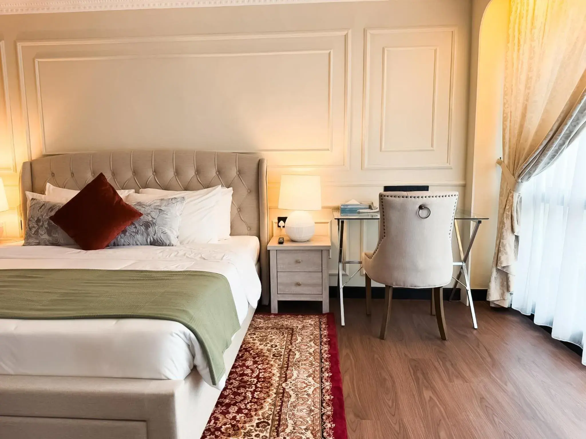 Junior King Suite in Wyndham Garden Shahzan Fraser's Hill Junior King Suite in Wyndham Garden Shahzan Fraser's Hill