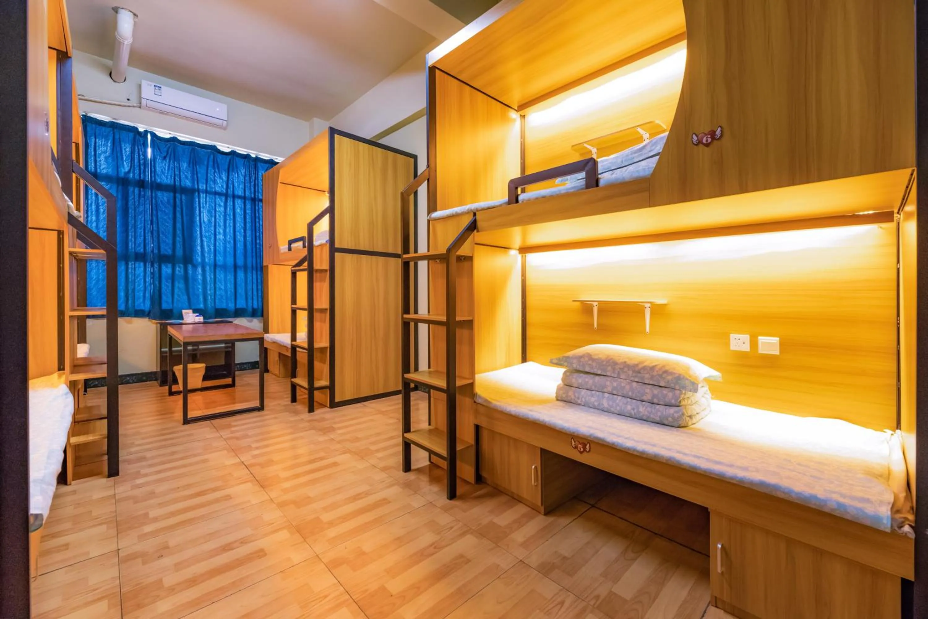 Chengdu Dreams Travel International Youth Hostel