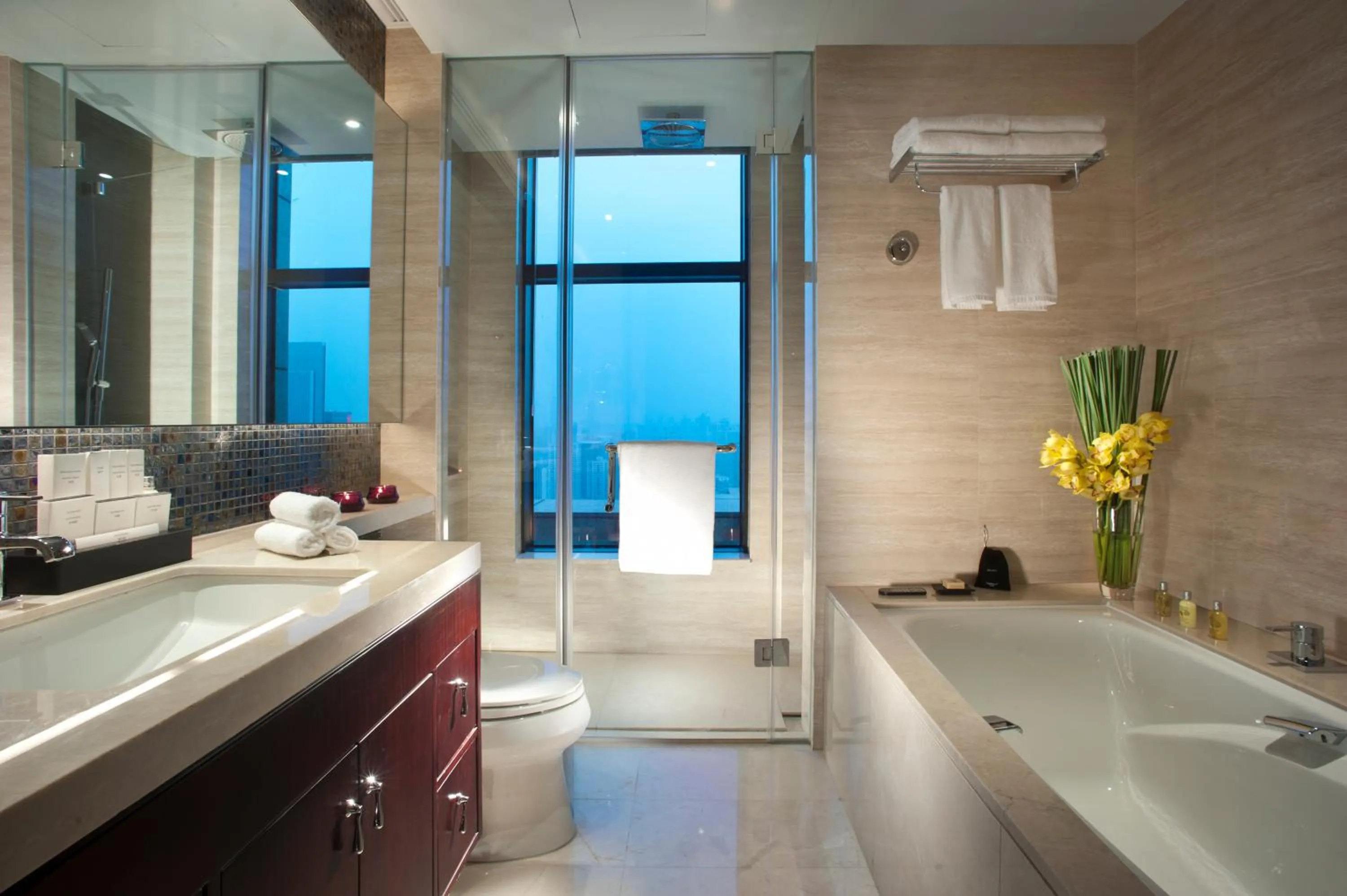 Bathroom in Oakwood Premier Guangzhou