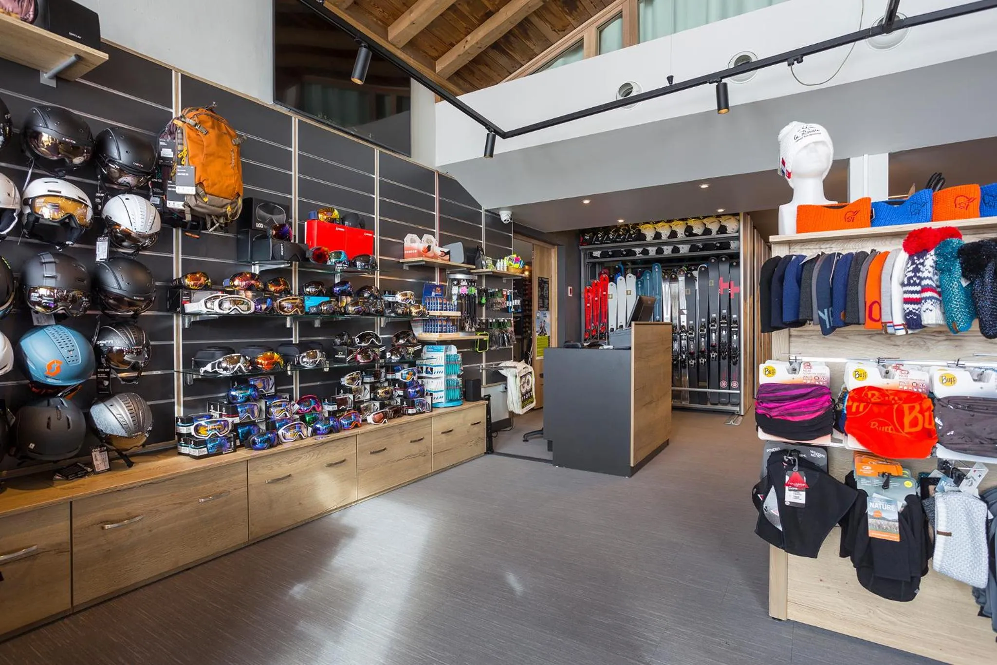 On-site shops in Hôtel Alparena & Spa - 4 étoiles