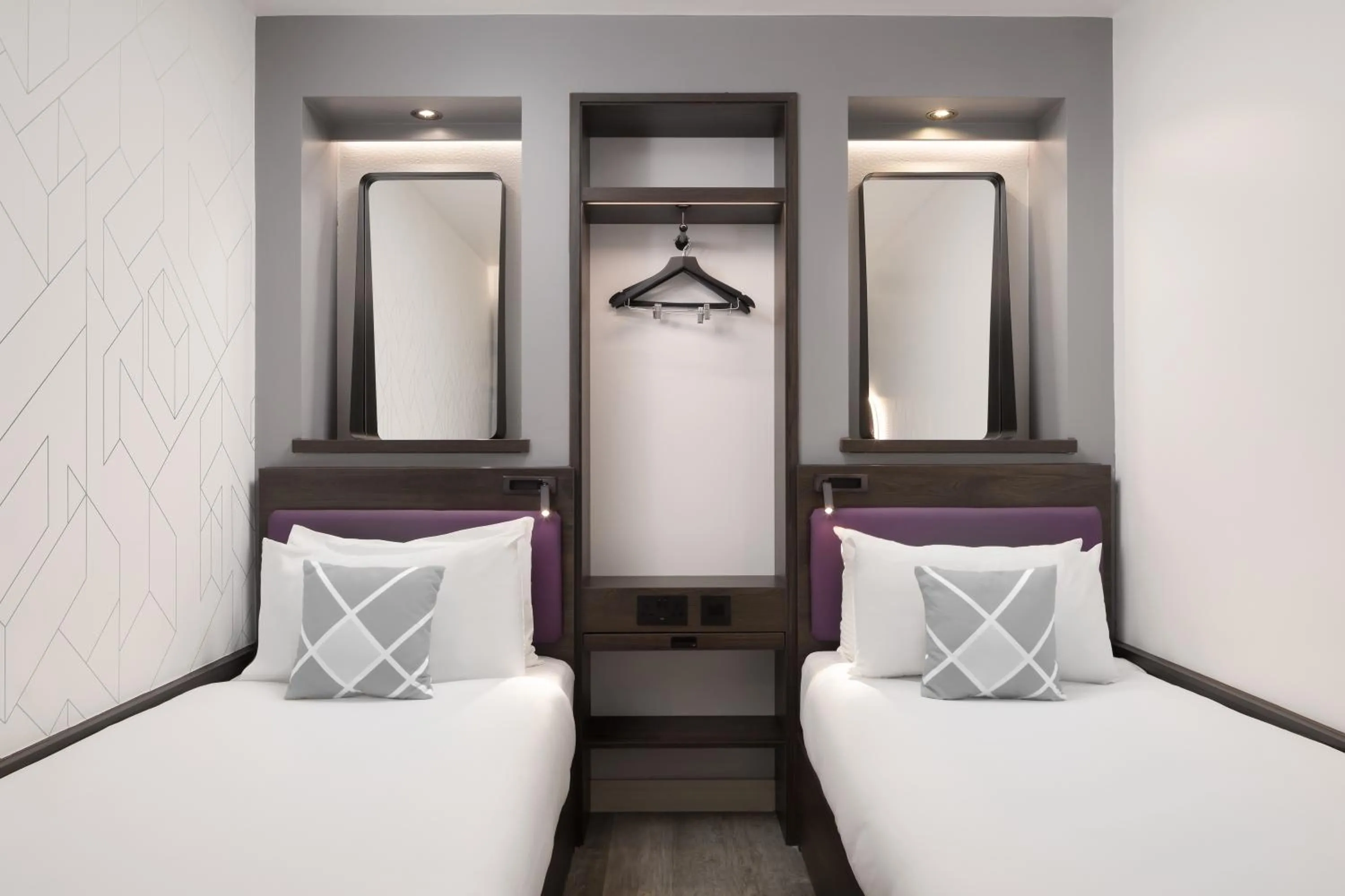 Bedroom, Bed in Four Points Flex by Sheraton London Shoreditch East