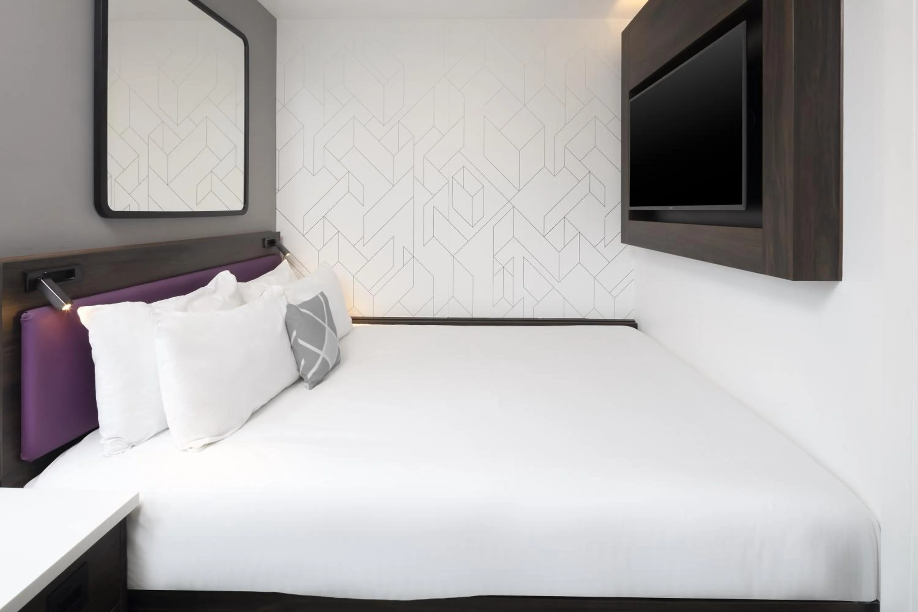 Bedroom, Bed in Four Points Flex by Sheraton London Shoreditch East