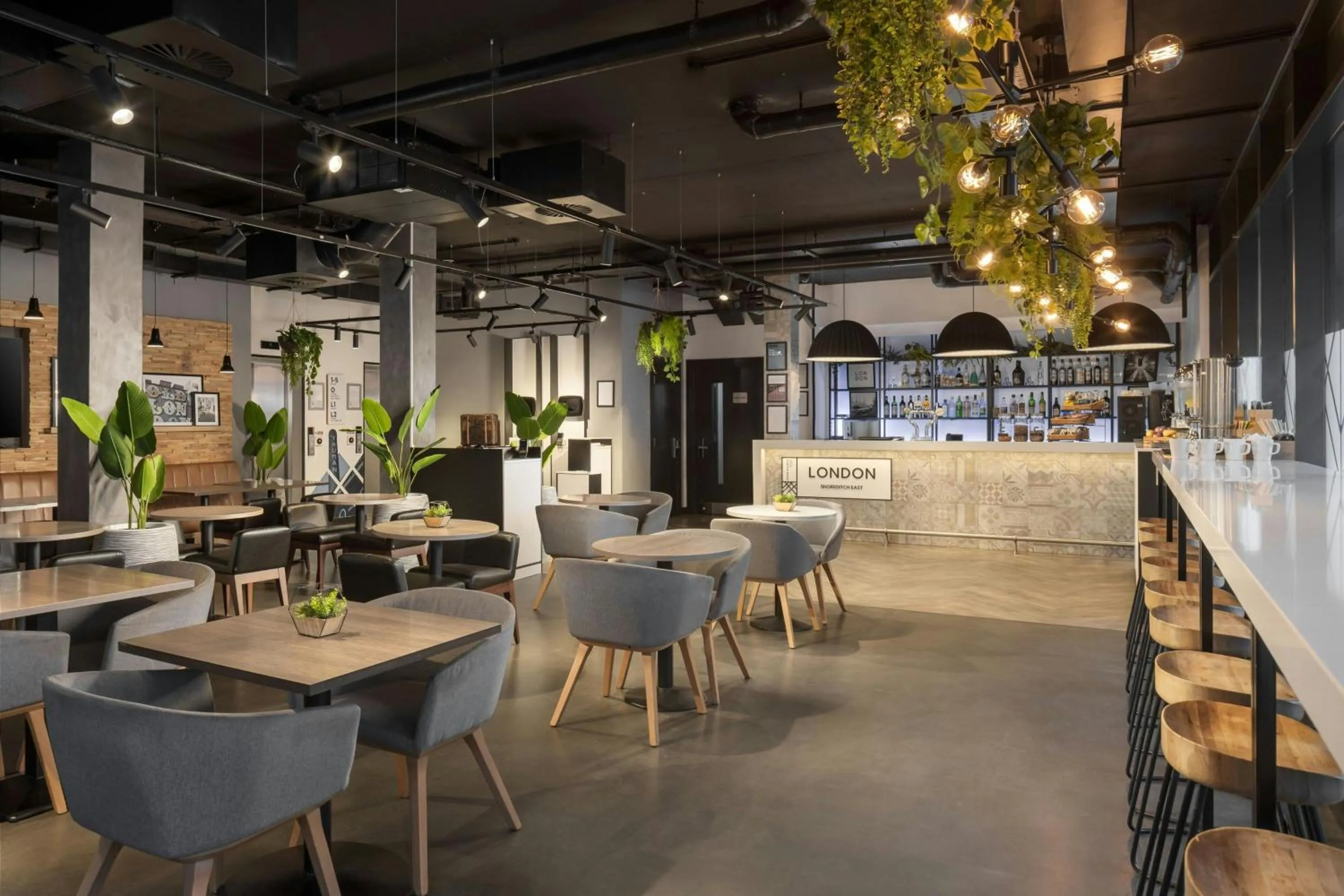 Restaurant/places to eat in Four Points Flex by Sheraton London Shoreditch East