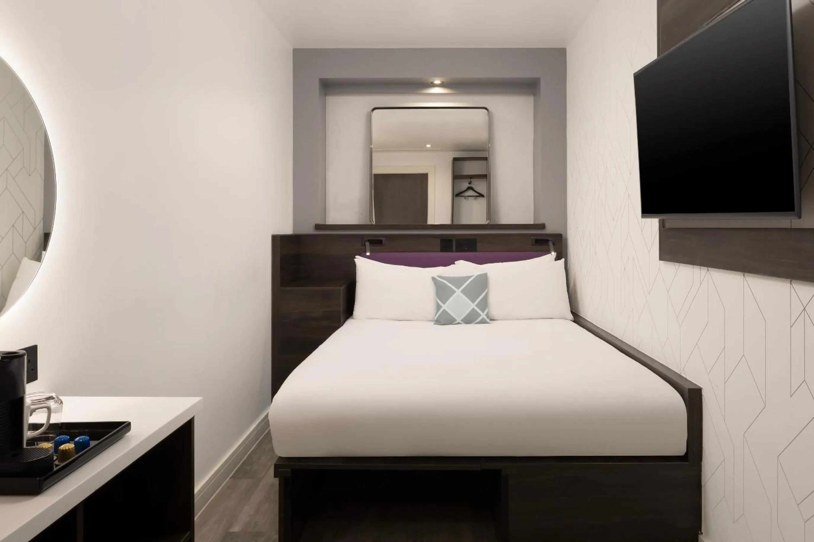 Bedroom, Bed in Four Points Flex by Sheraton London Shoreditch East