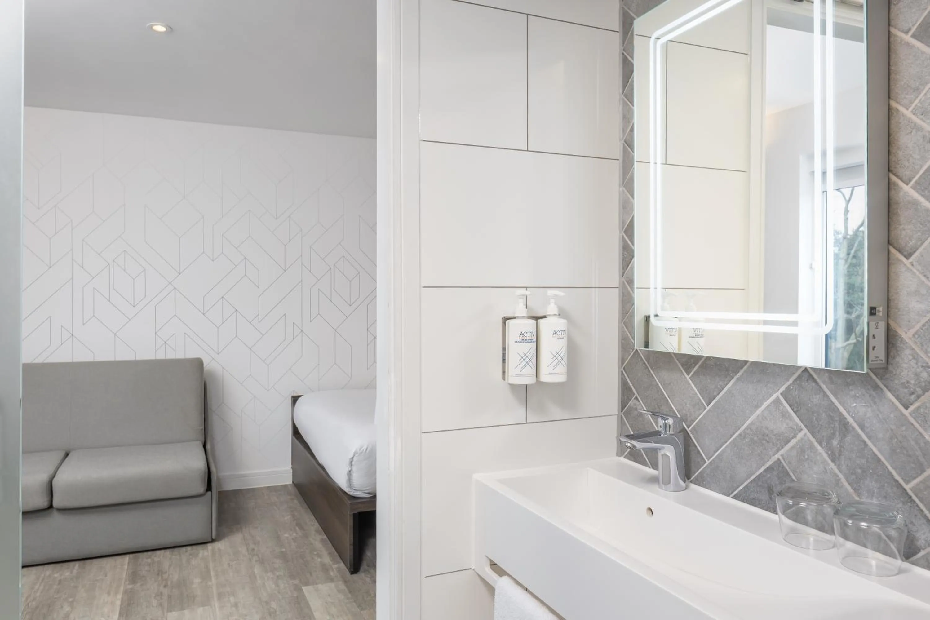 Bathroom in Four Points Flex by Sheraton London Shoreditch East