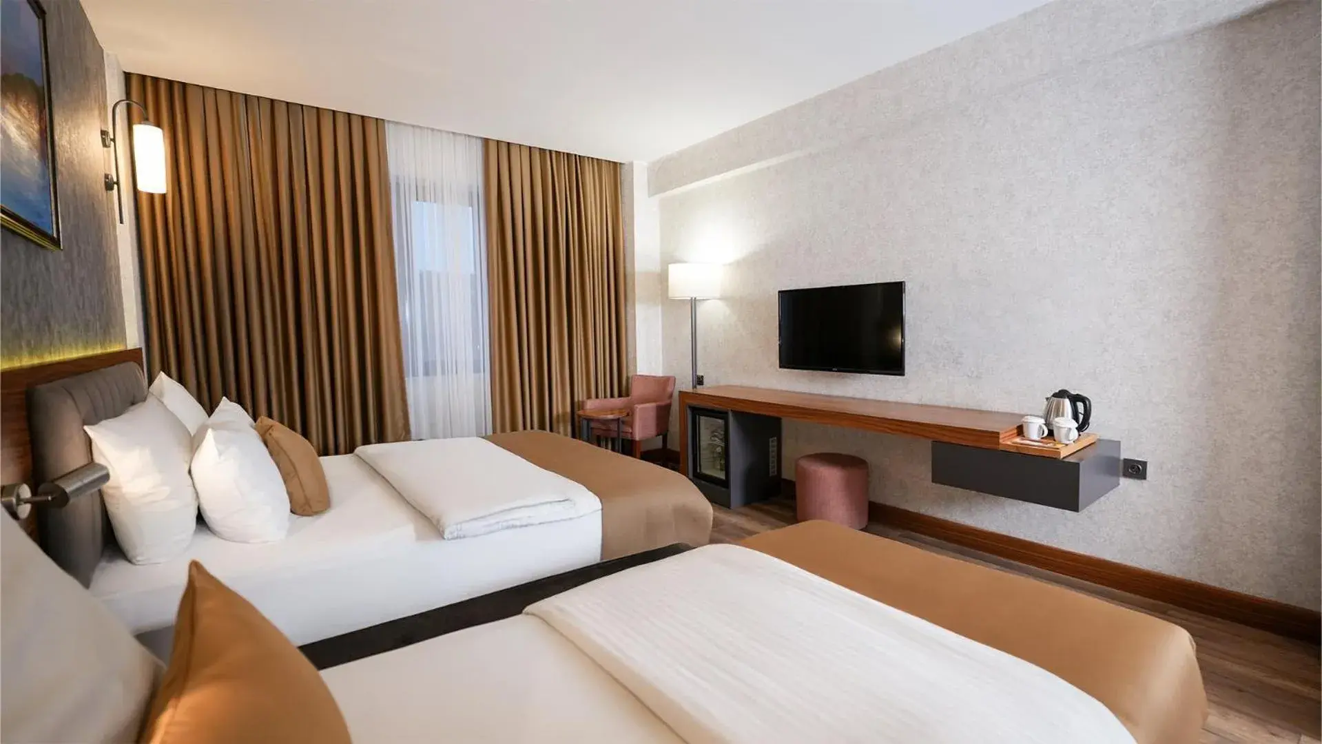 Deluxe Triple Room in Hilas Thermal Resort Spa & Aquapark Deluxe Triple Room in Hilas Thermal Resort Spa & Aquapark