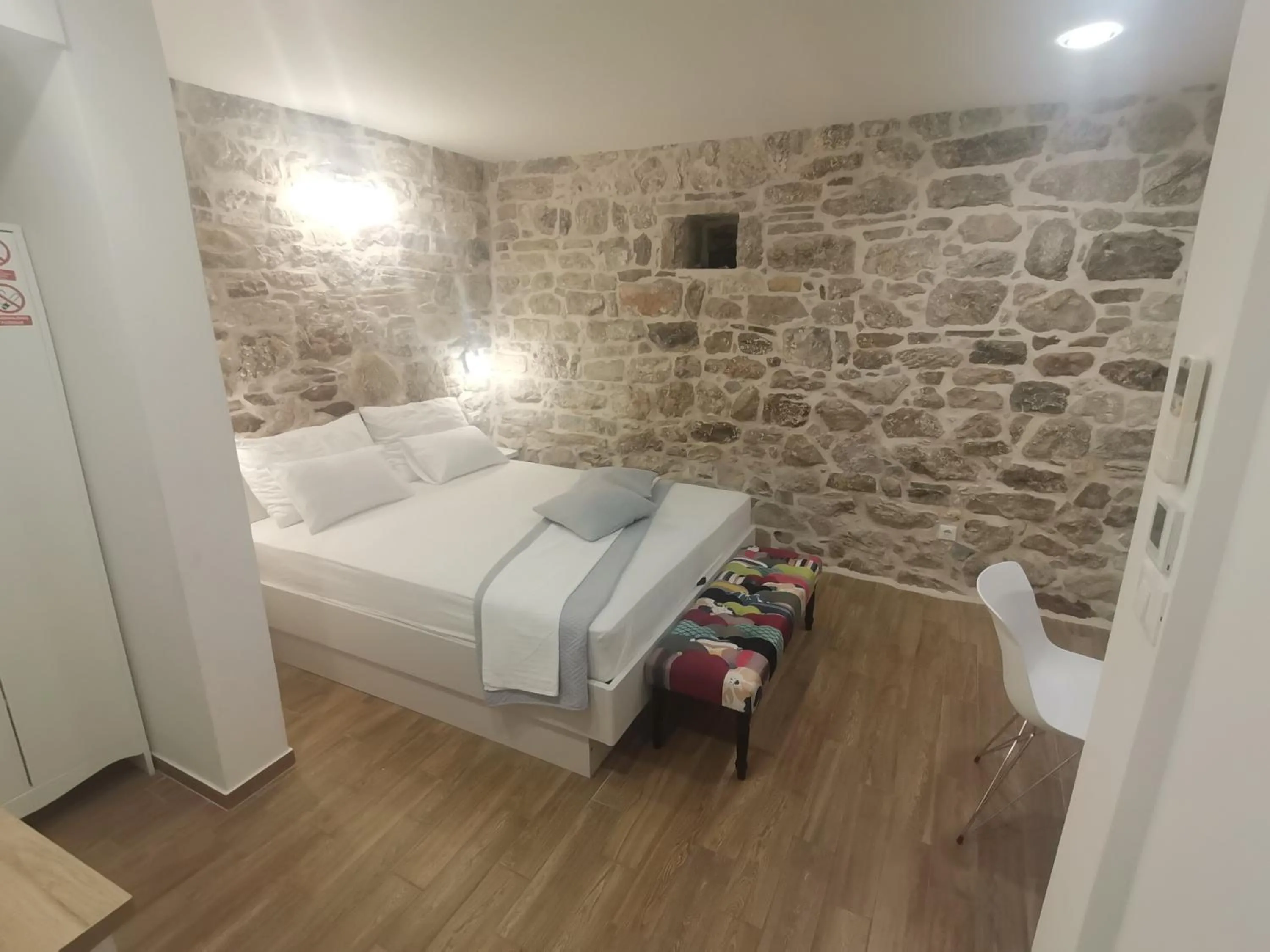 Bed in Bepo studio collection