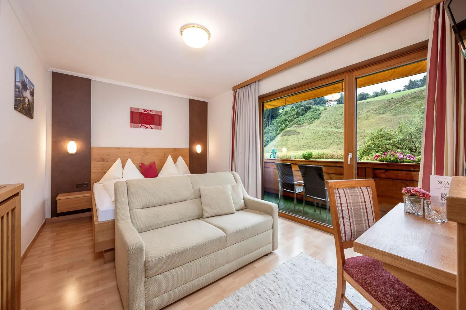 Standard Double Room in Reitsamerhof - Zimmer & Apartments