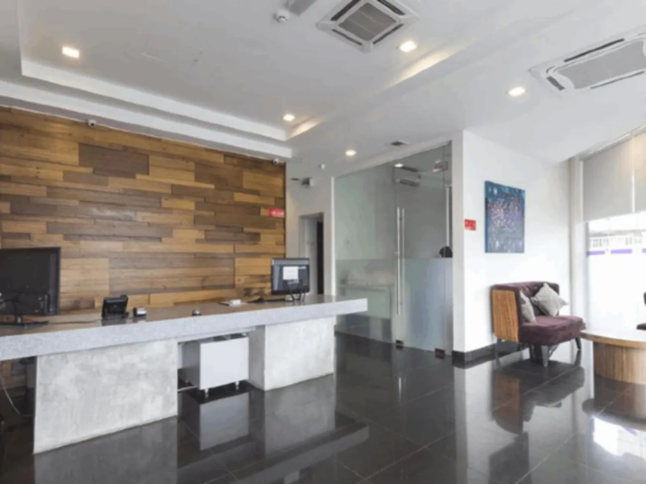 Lobby or reception in Iris Hotel