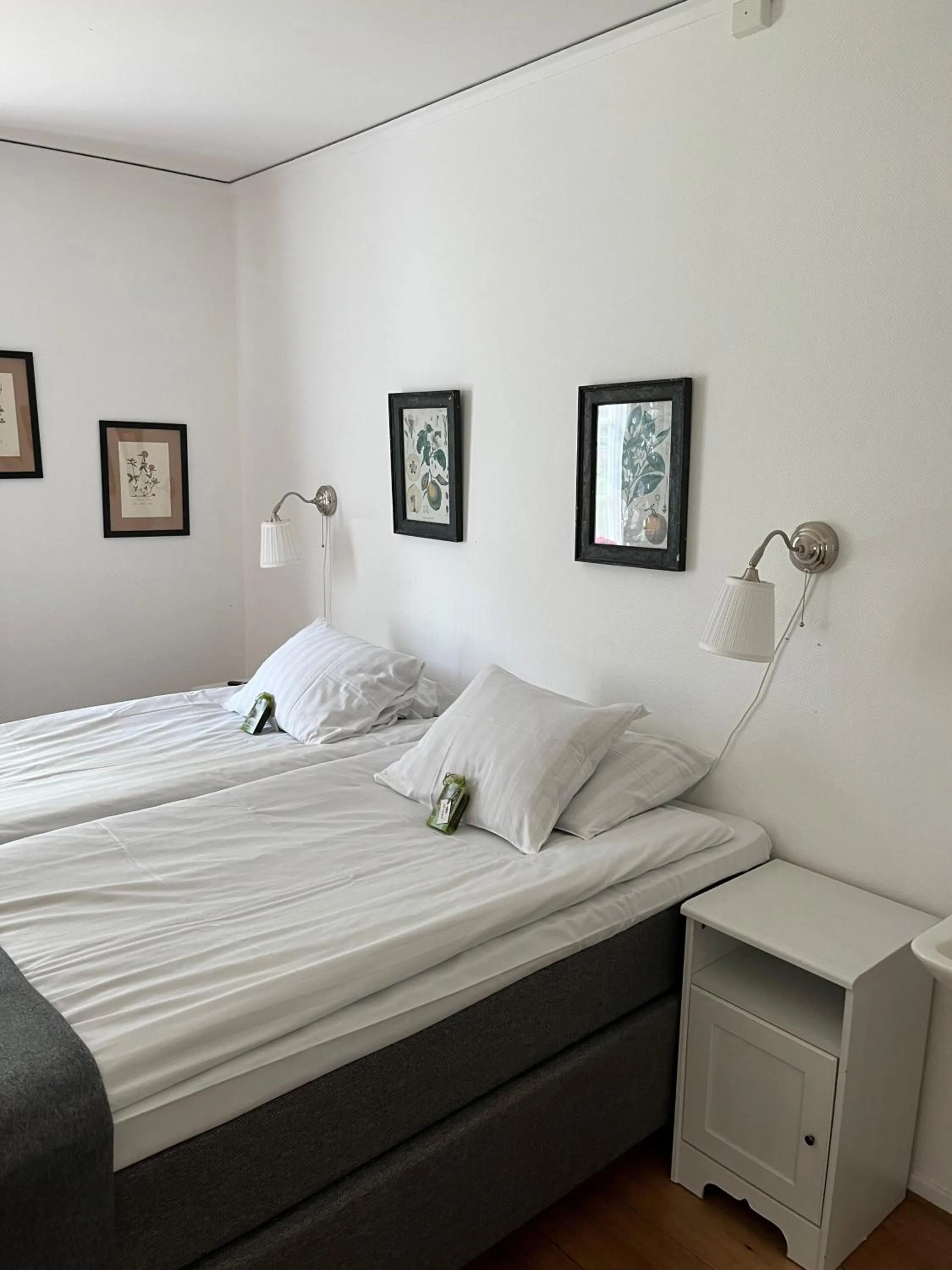 Bed in STF Korrö Gårdshotell - B&B