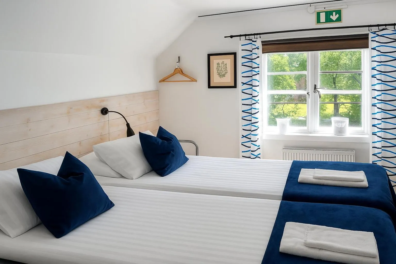 Bed in STF Korrö Gårdshotell - B&B