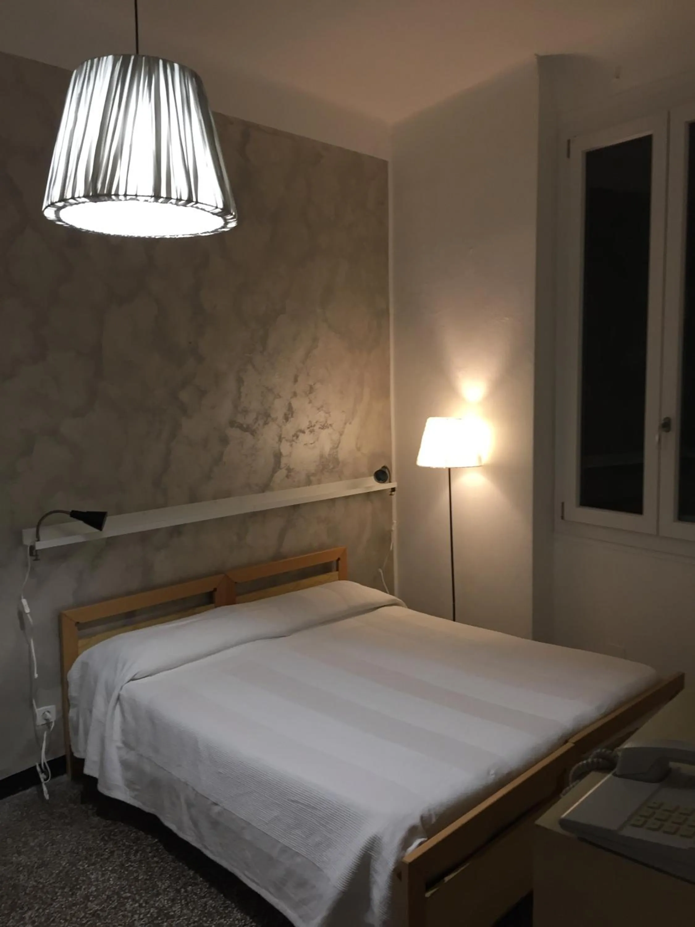 Photo of the whole room, Bed in Albergo La Vela