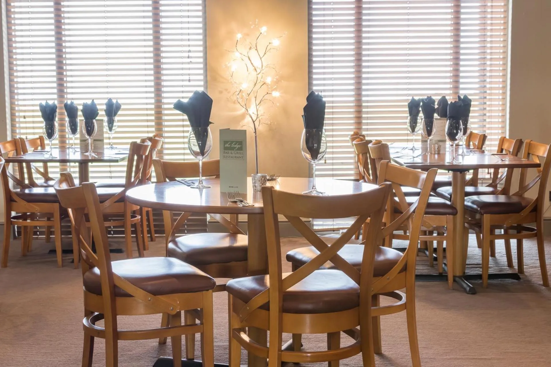 Restaurant/places to eat in Purdy Lodge