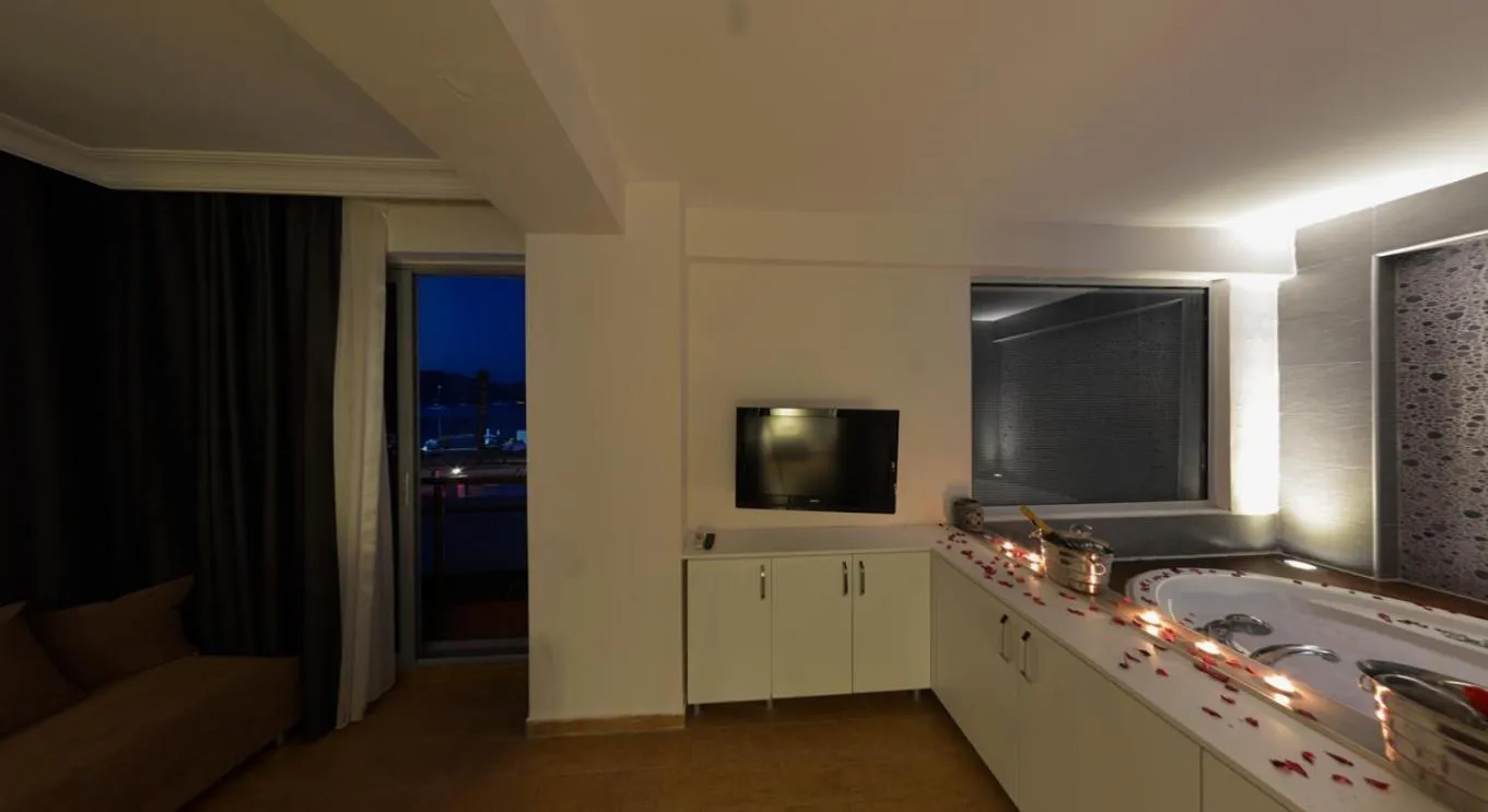 Cle Beach Boutique Hotel