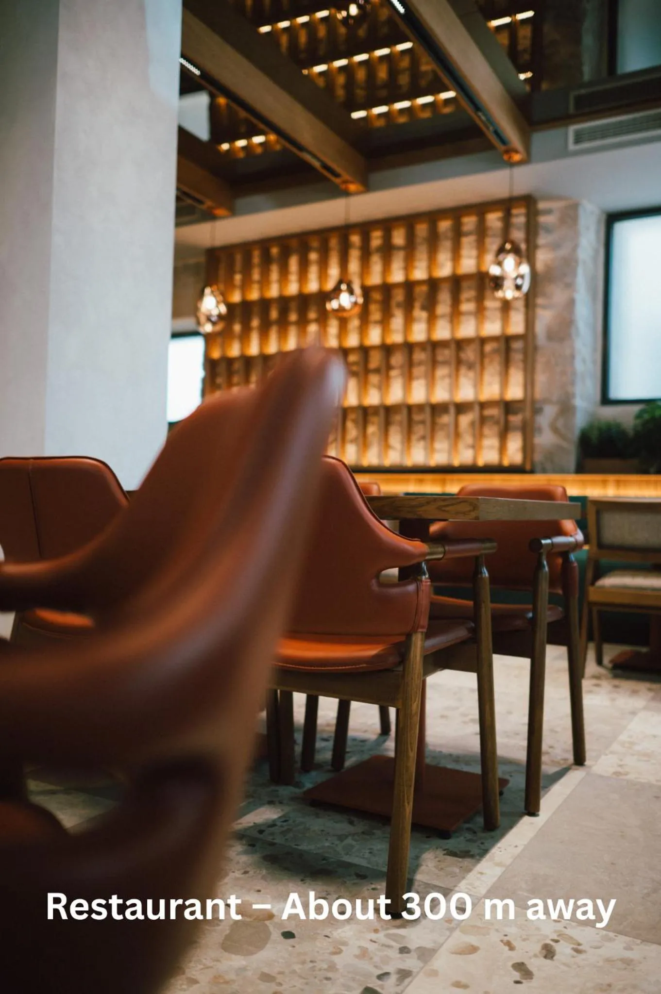 Restaurant/places to eat in Best location Rooms