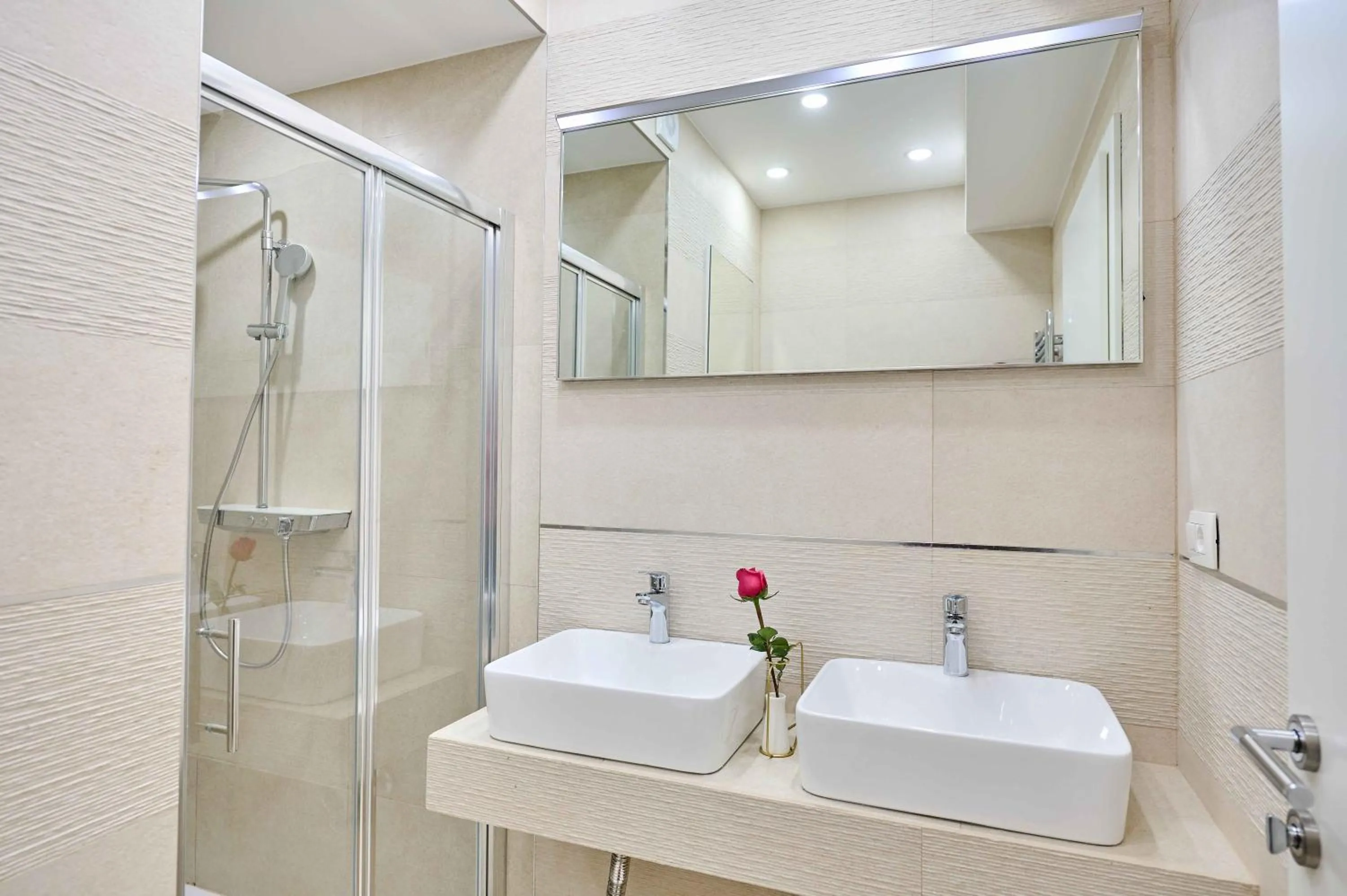 Bathroom in Best location Rooms