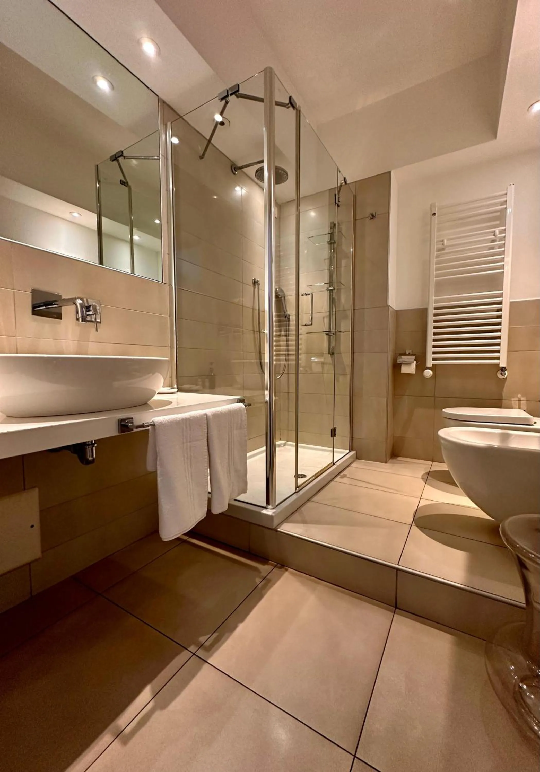 Shower in Maison R Boutique