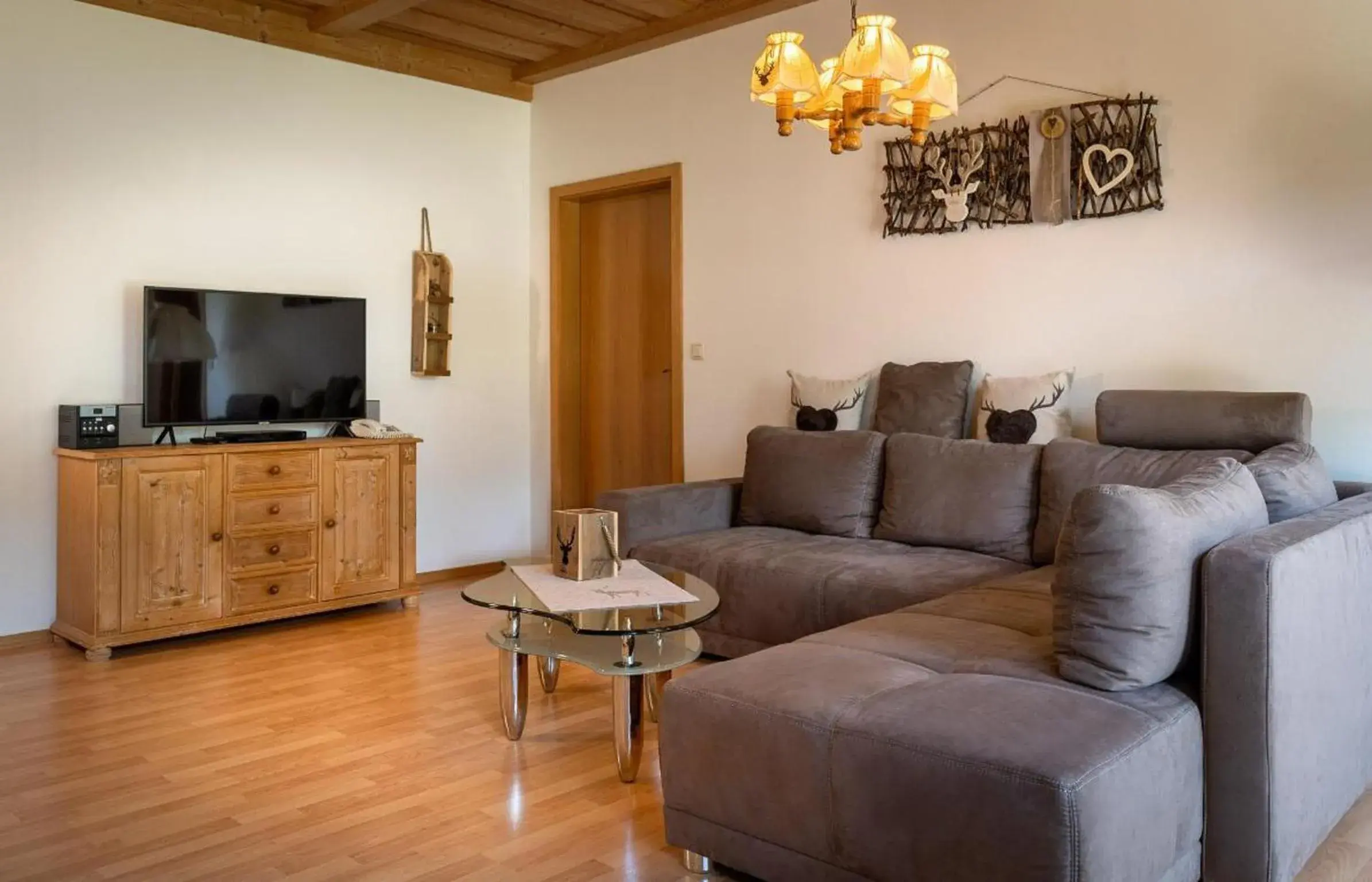 Two-Bedroom Apartment in Landhaus Laih Two-Bedroom Apartment in Landhaus Laih