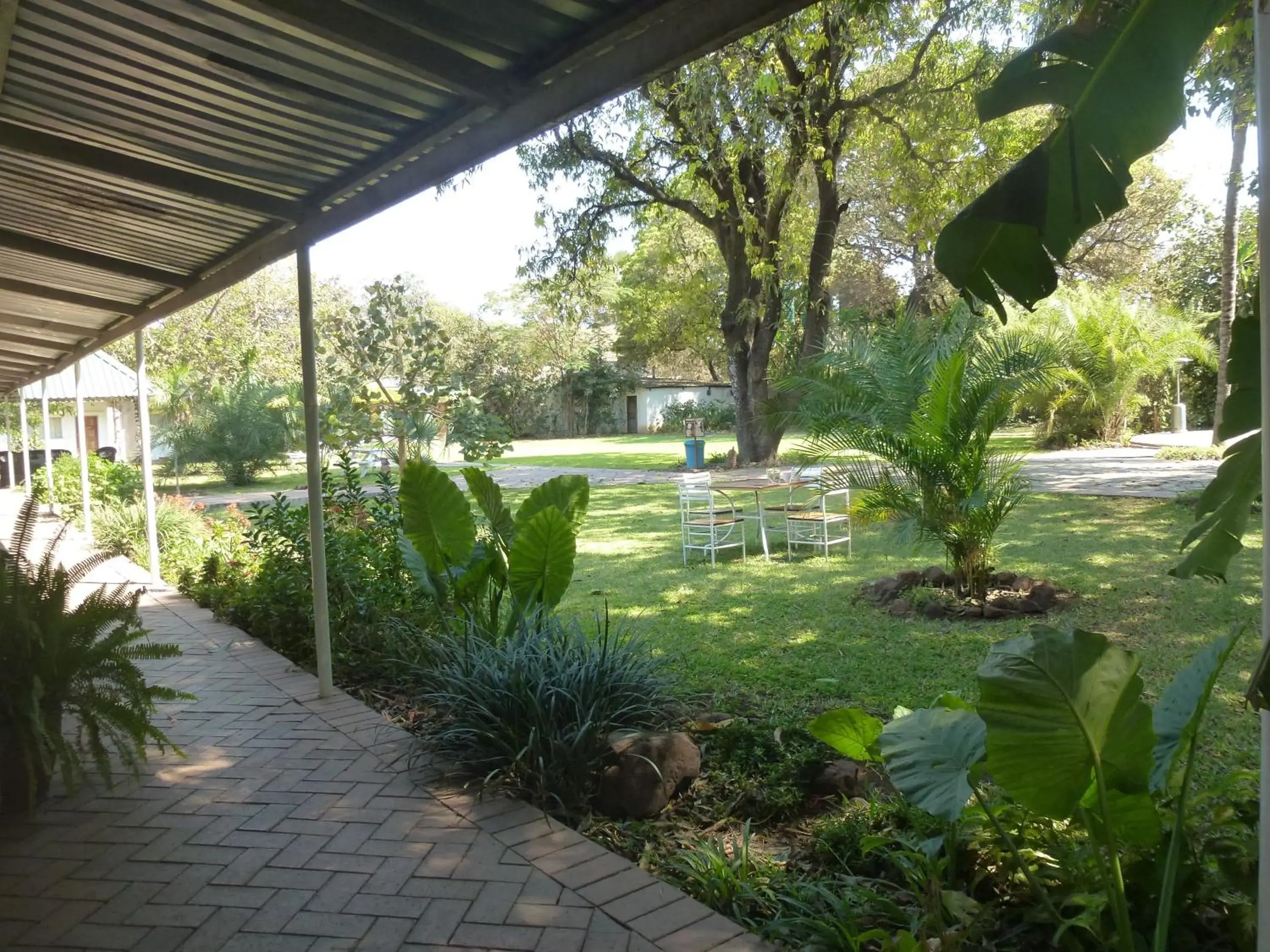 Deluxe Twin Room in Fawlty Towers Accommodation & Activities Deluxe Twin Room in Fawlty Towers Accommodation & Activities