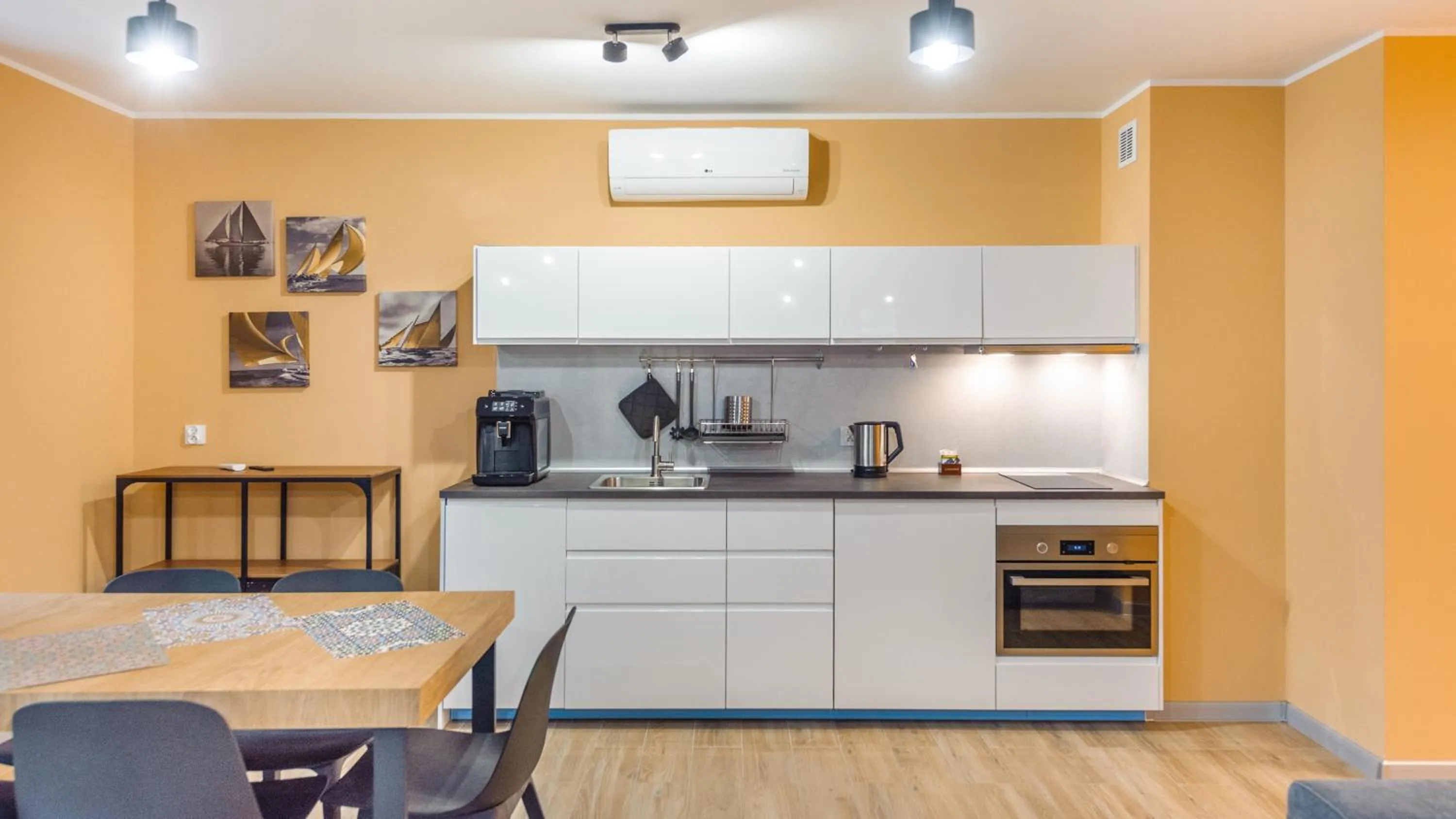 Kitchen or kitchenette in Baltic Park Stegna, Sun & Snow