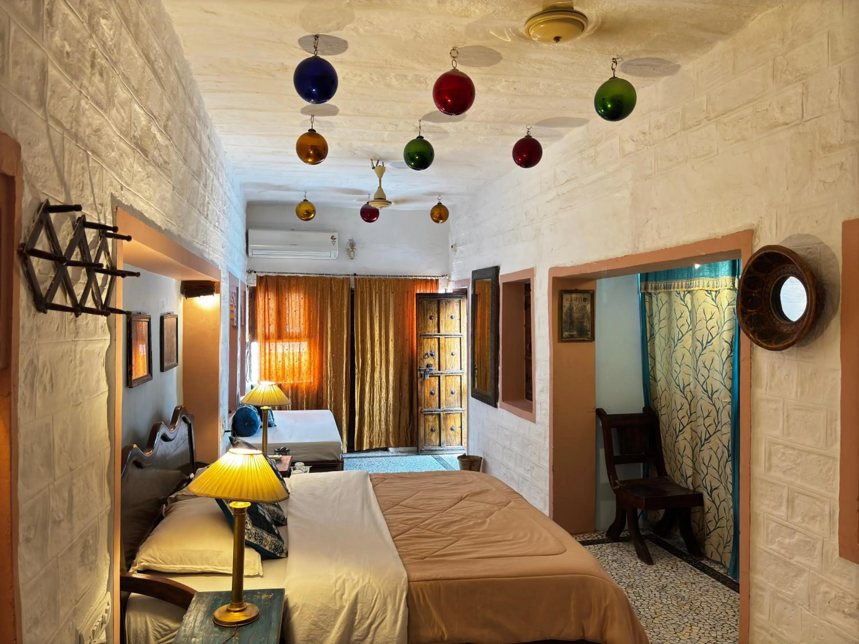 Bed in Shahi Guest House