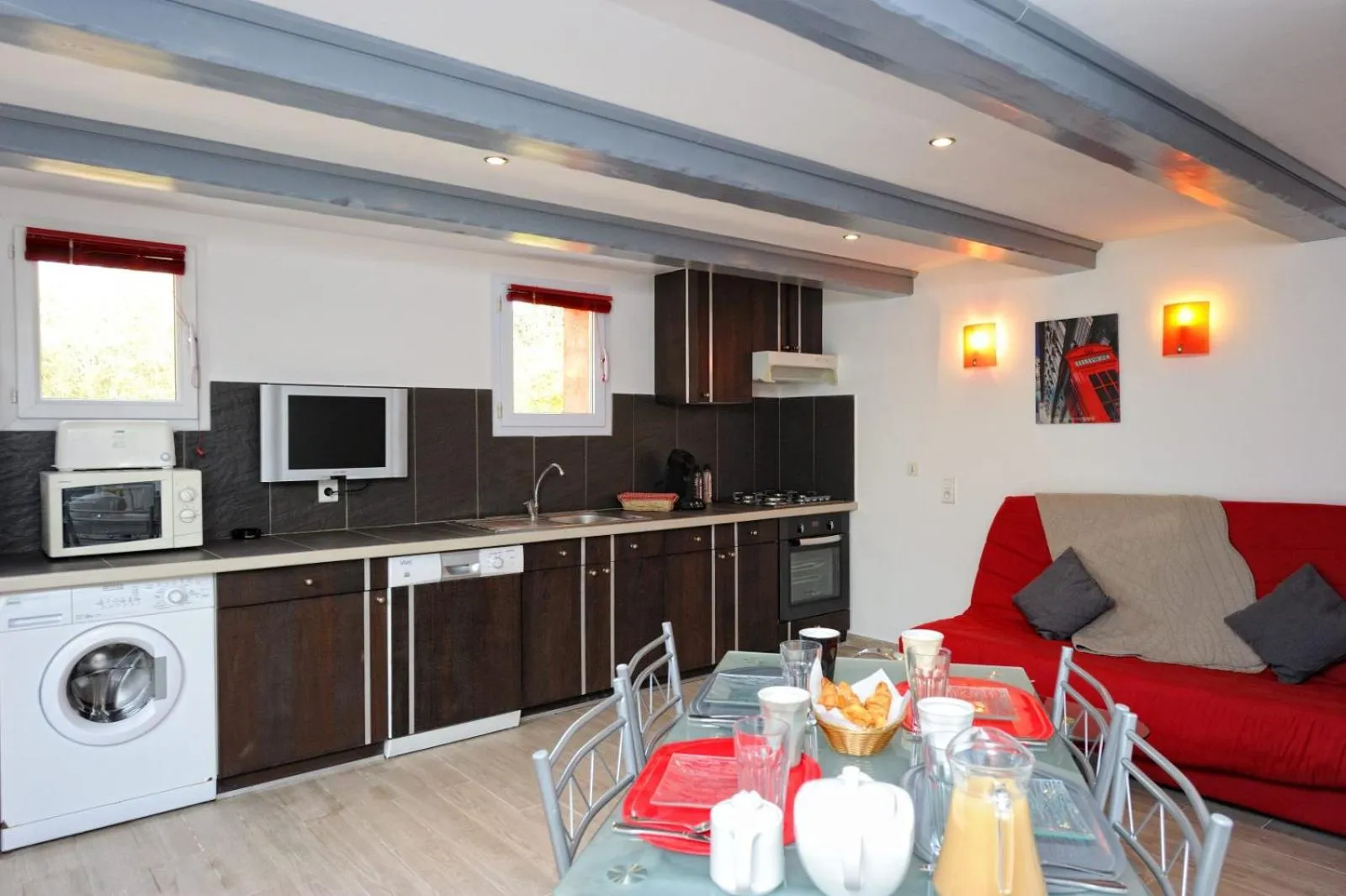 Kitchen or kitchenette in Résidence Dolce Vita de Palombaggia