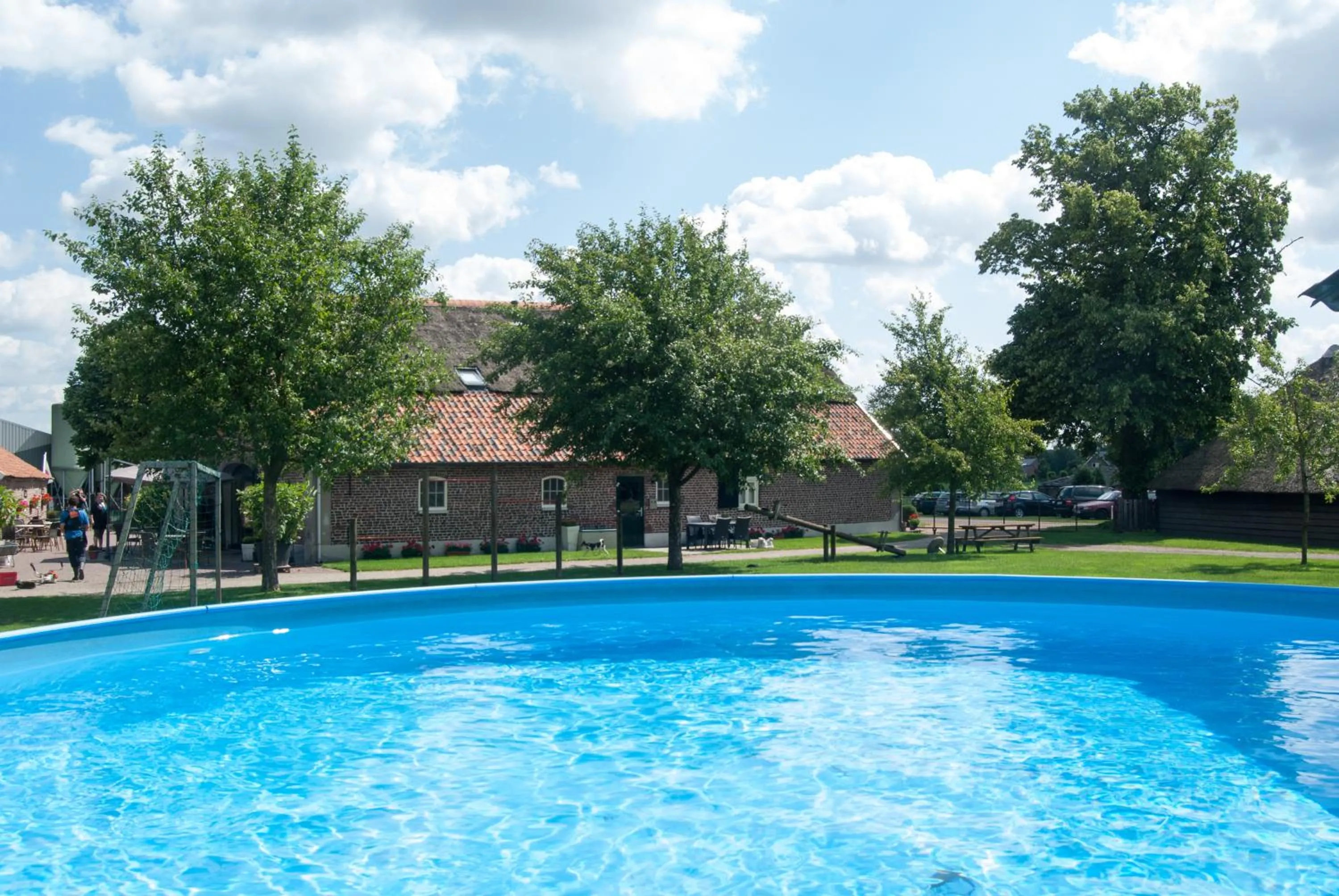 Swimming pool in De Martiene Plats - Bed & Breakfast