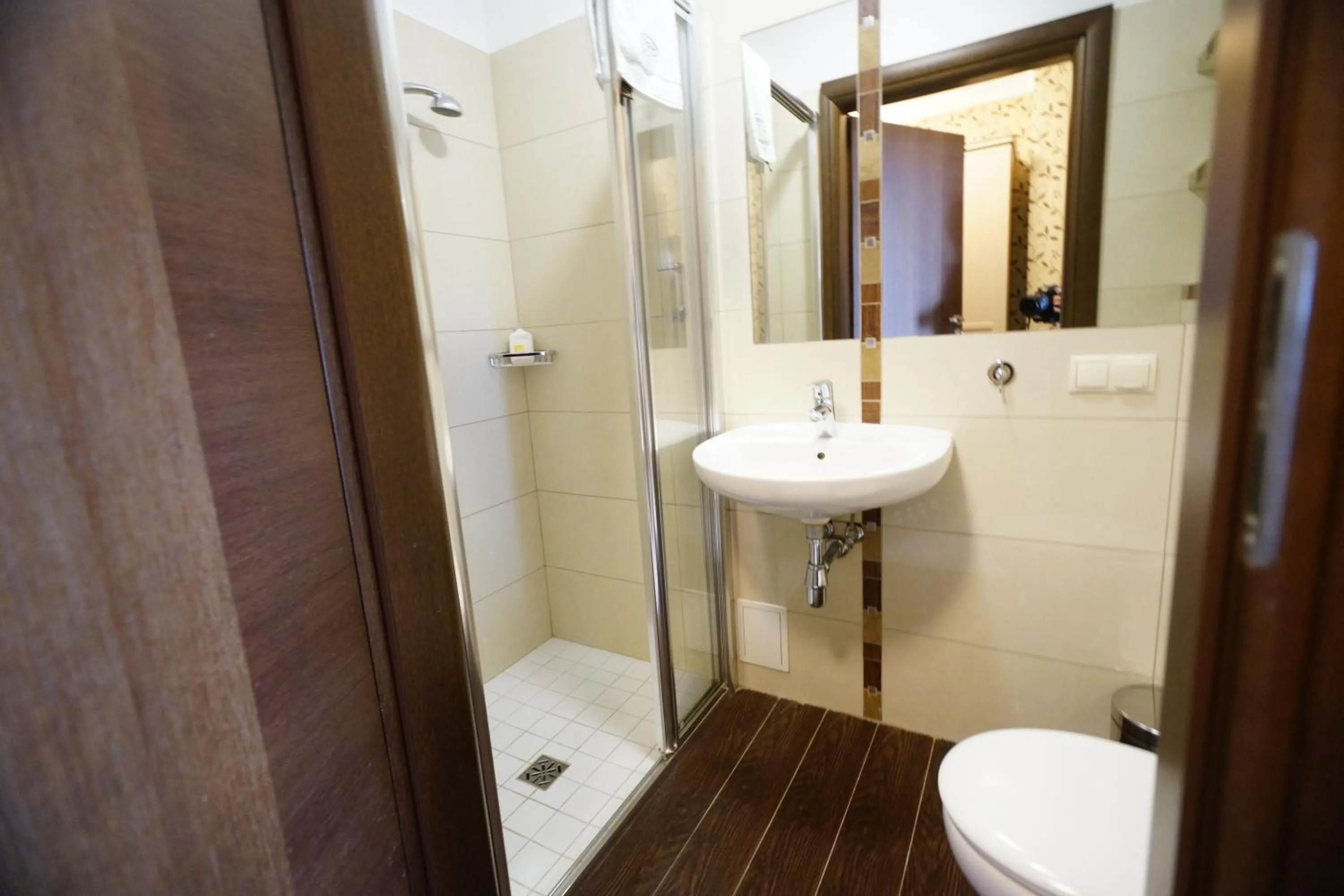 Shower in Hotel Fajkier