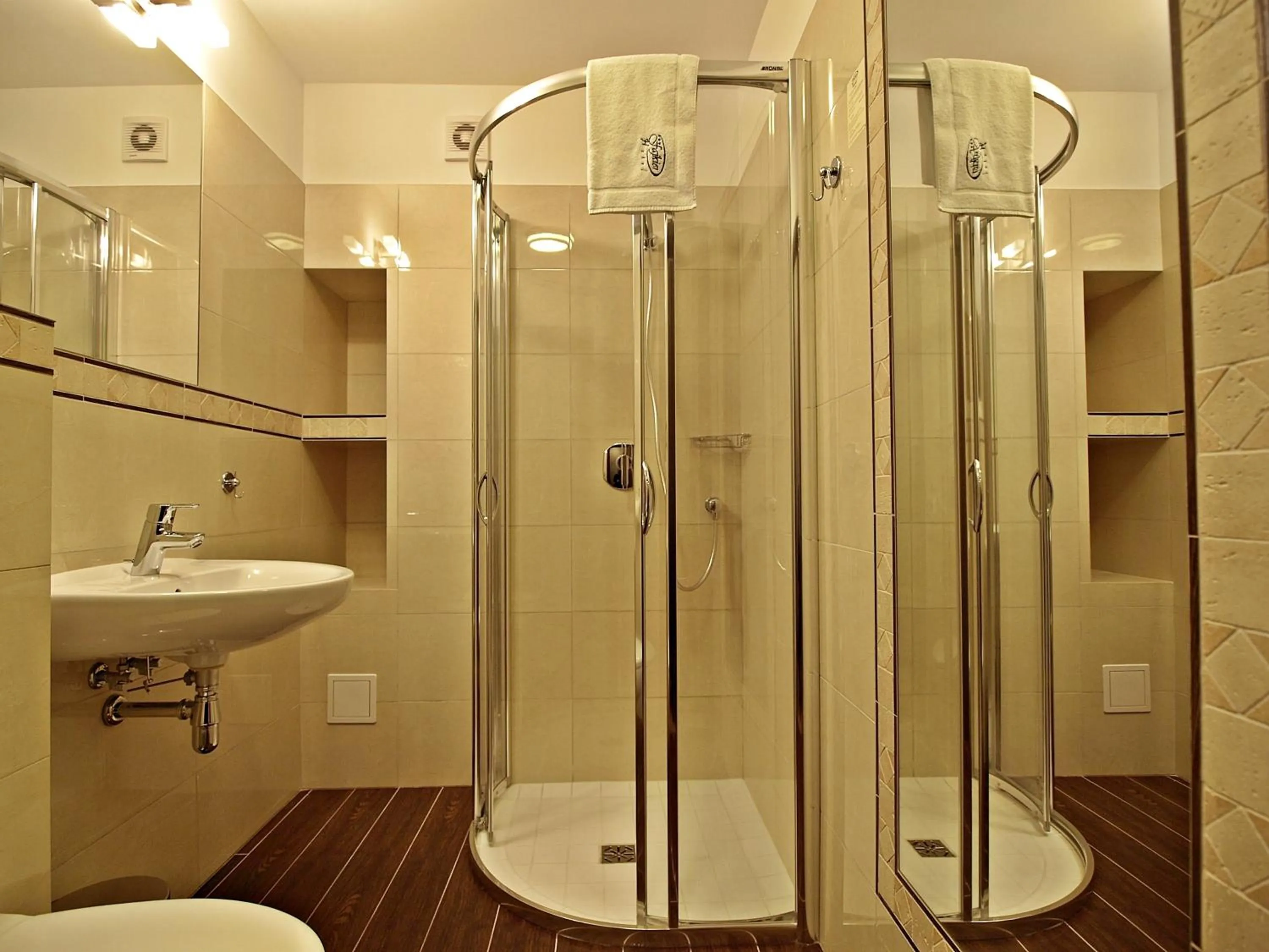 Bathroom in Hotel Fajkier