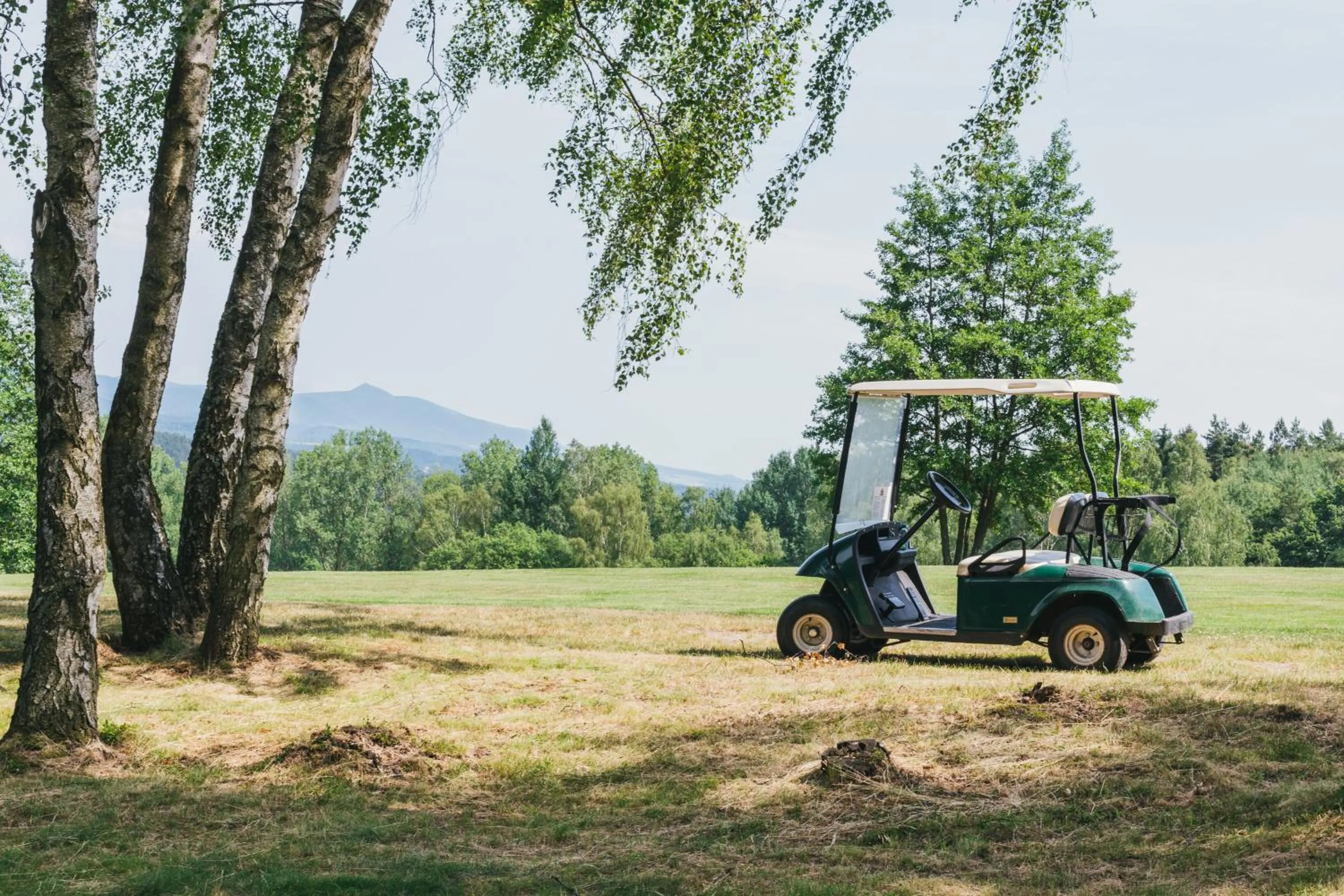 Day in Resort Malevil