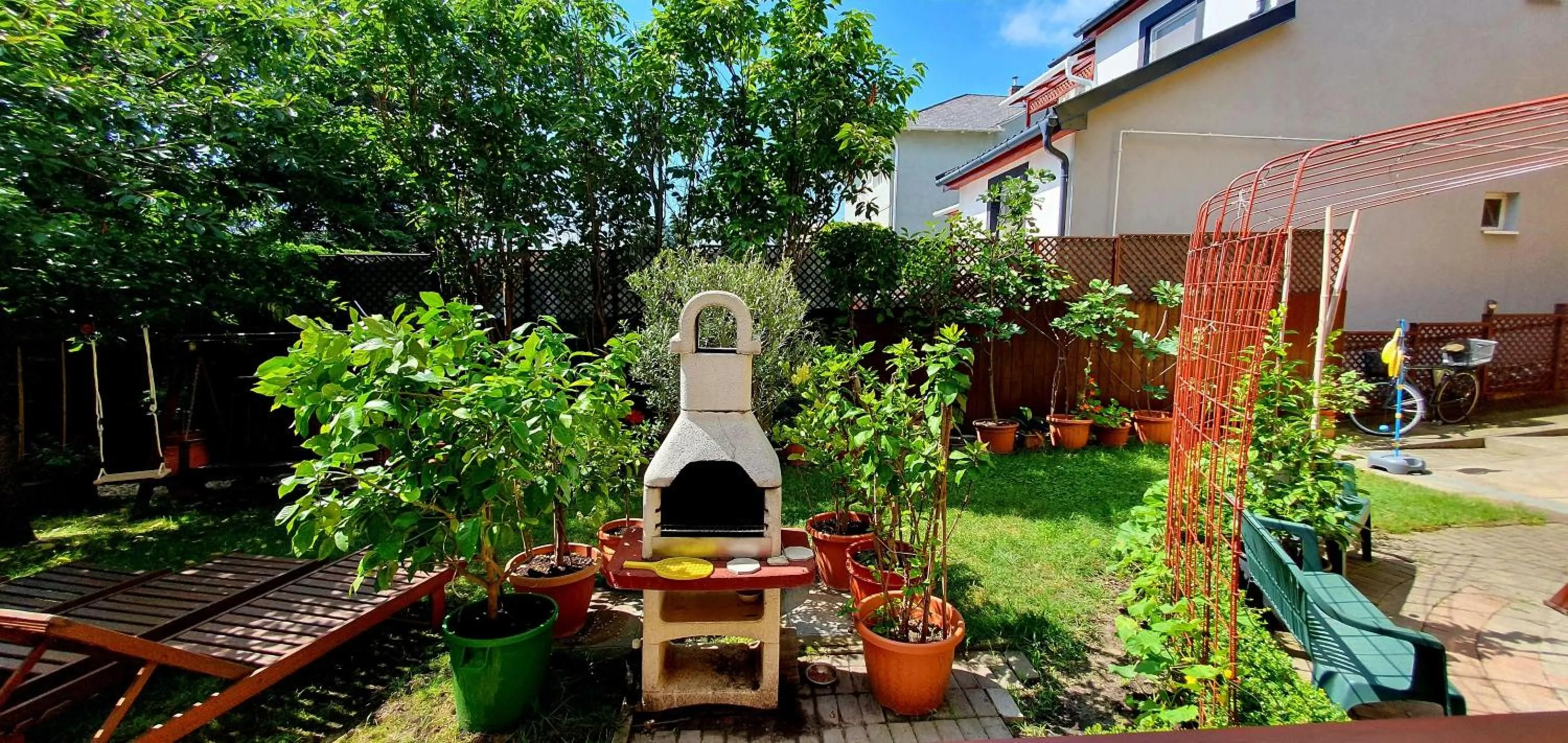 Garden in Apart Júlia Villa