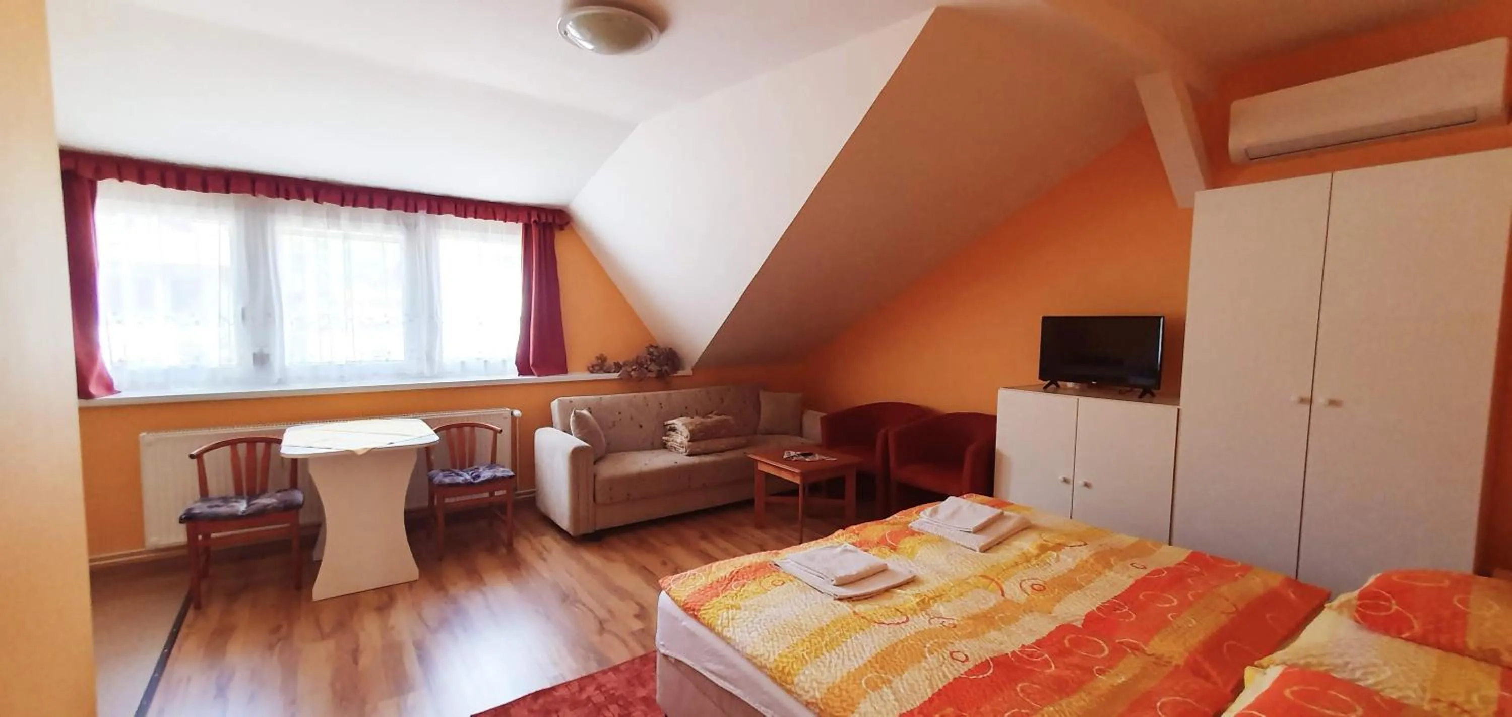 TV and multimedia, Bed in Apart Júlia Villa