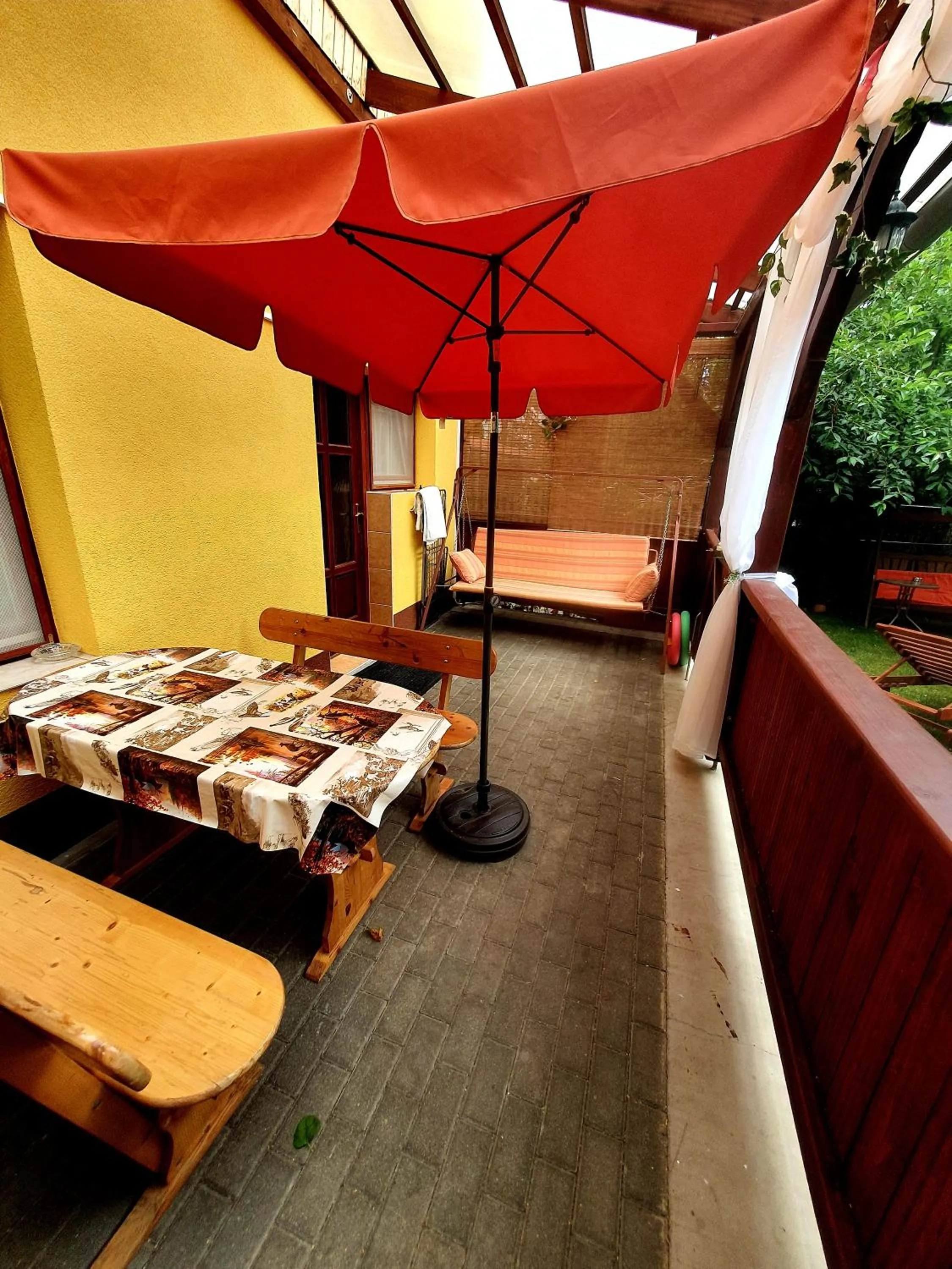 Patio in Apart Júlia Villa