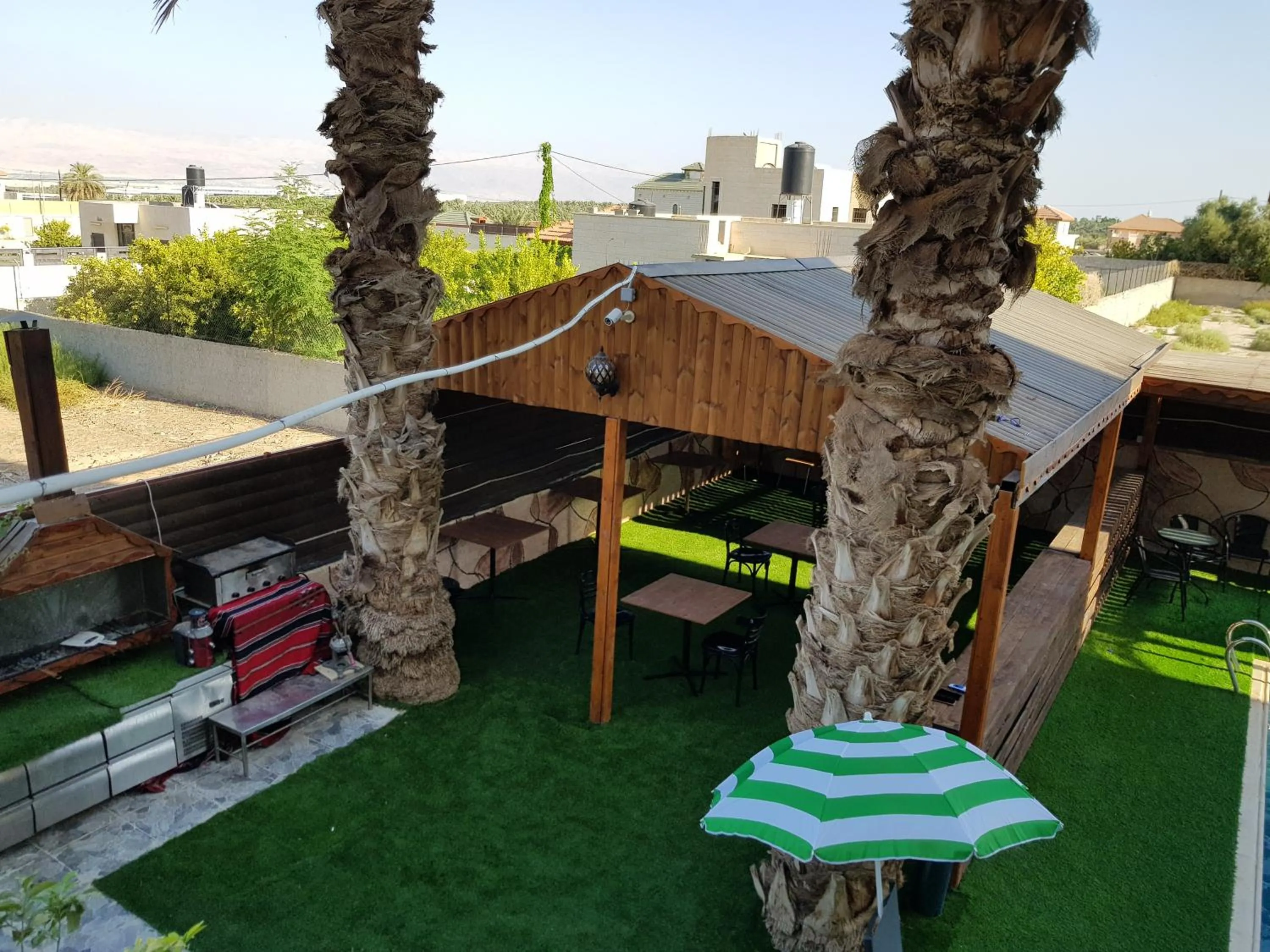 Restaurant/places to eat in Magtas Hotel