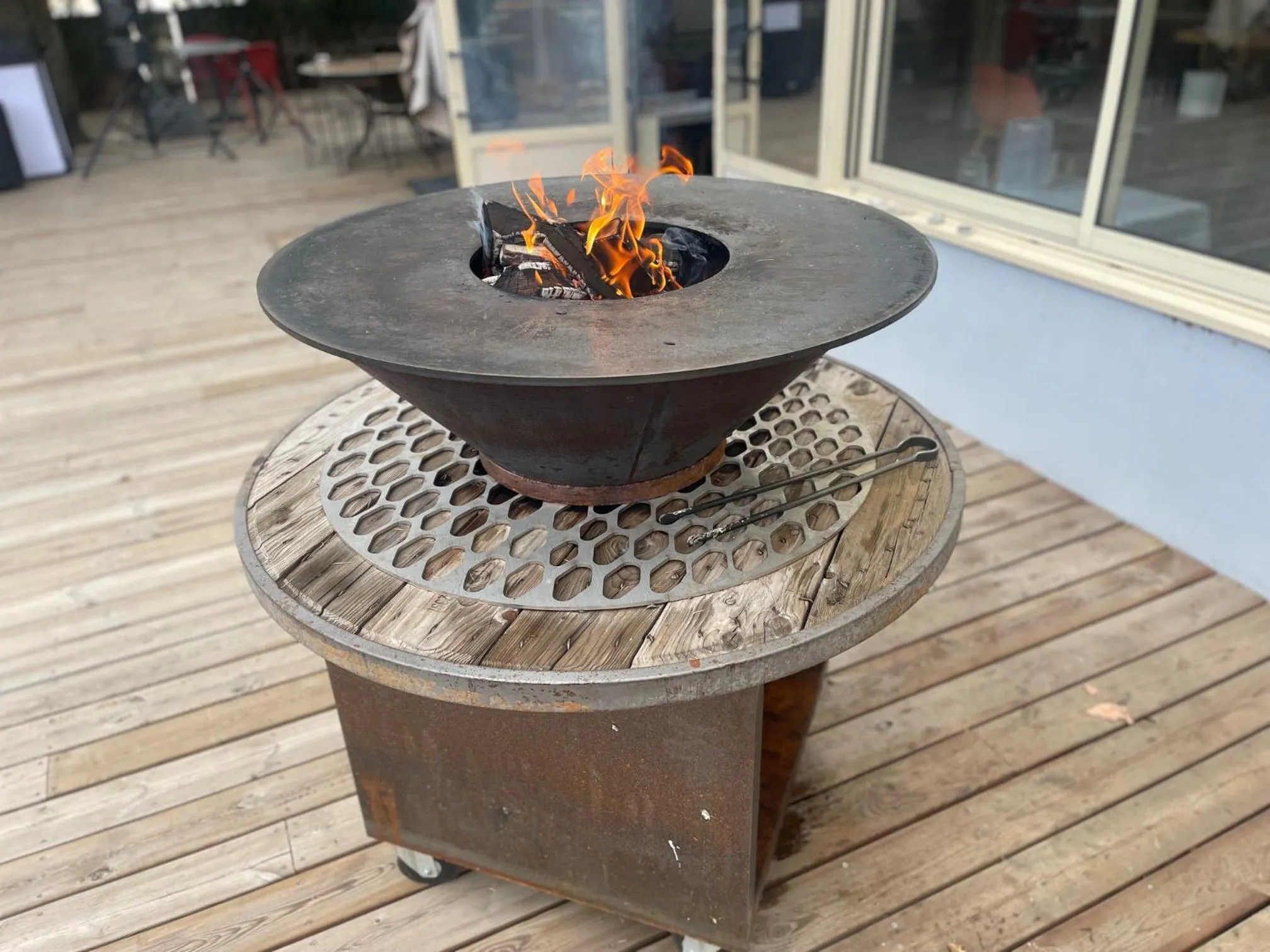 Restaurant/places to eat in Logis Hotel & Restaurant Le Carnot