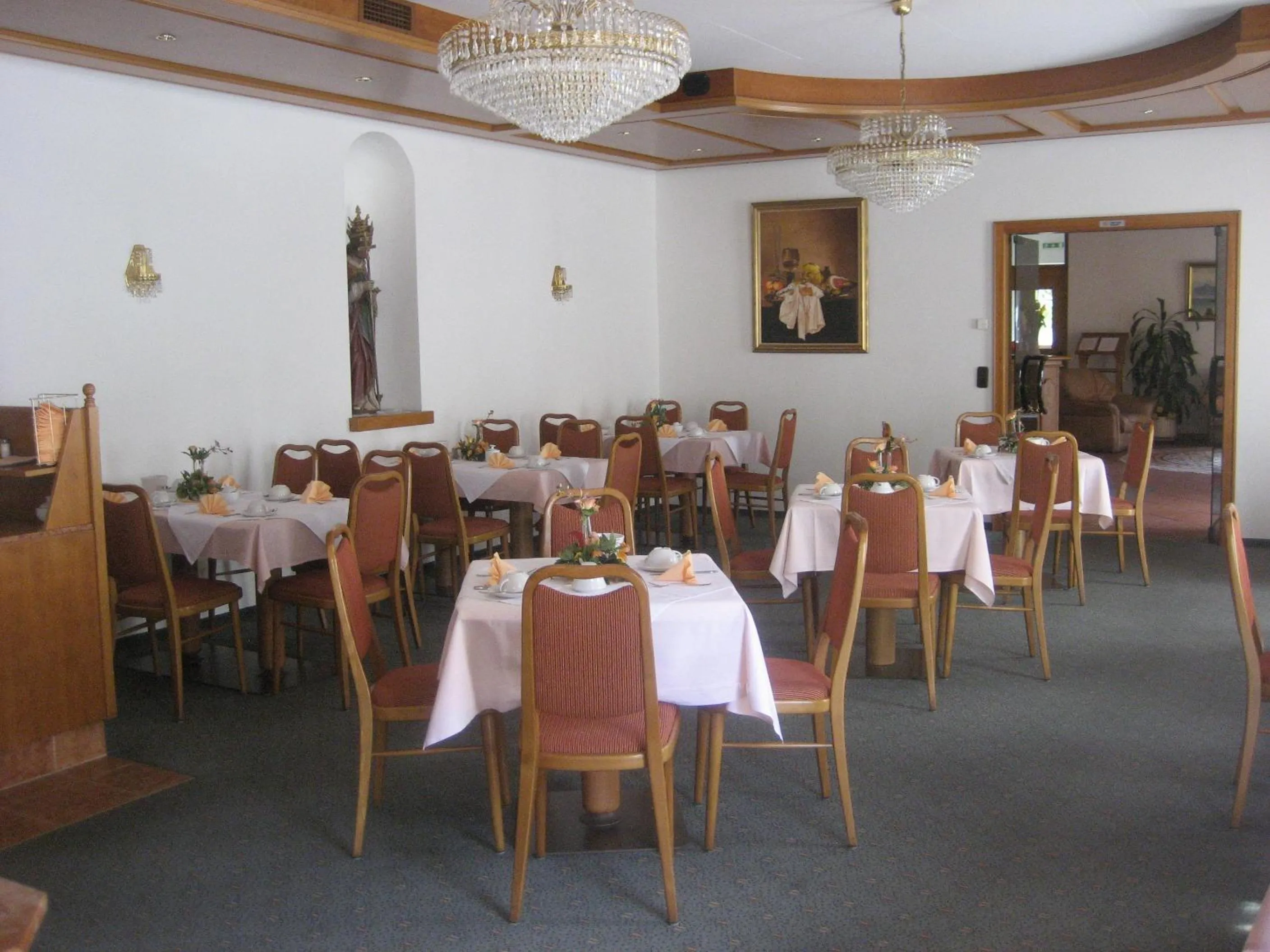 Restaurant/places to eat in Hotel-Gasthof Maisberger