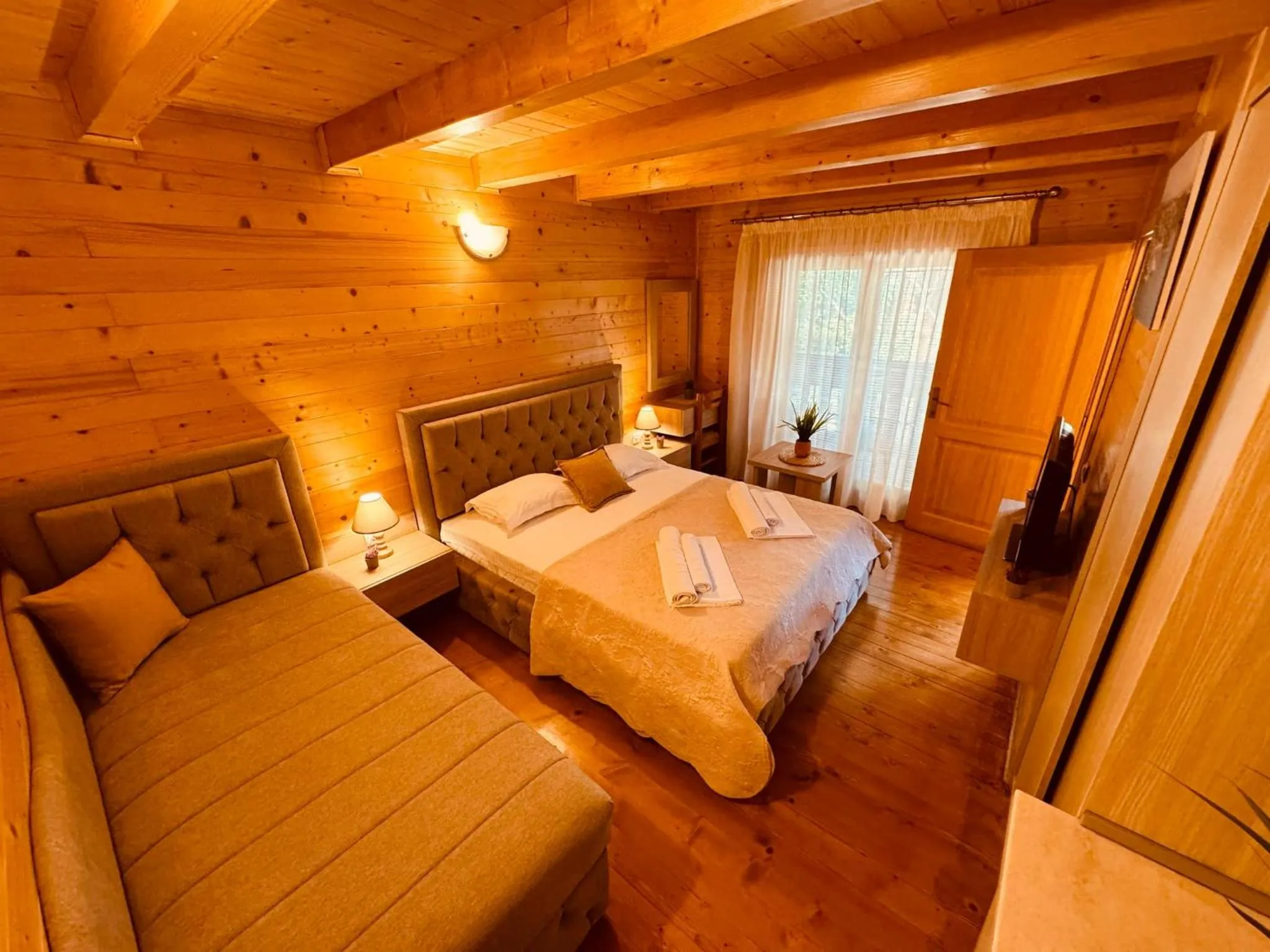 Bed in Apart Hotel Llolla