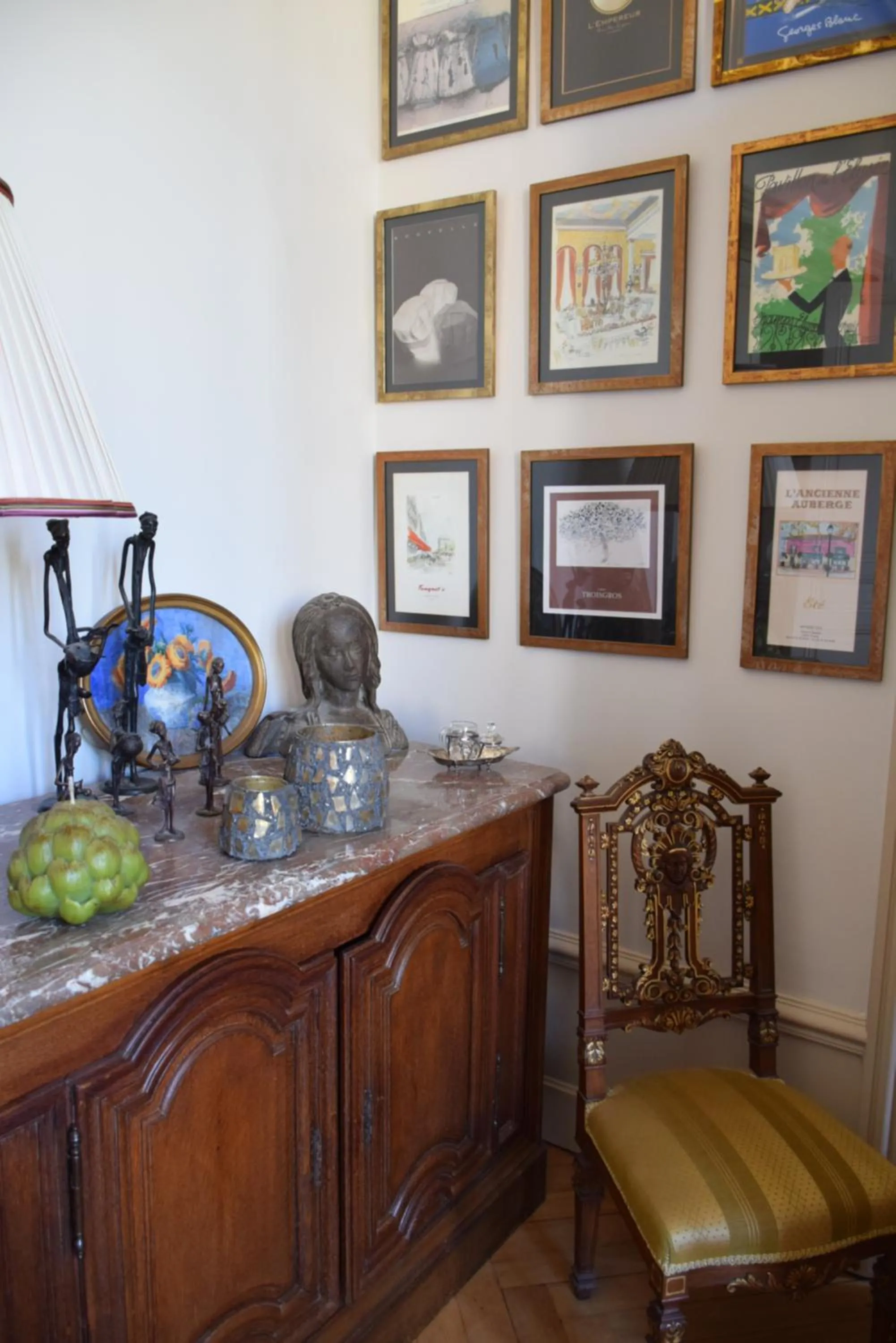 Decorative detail in CLOCHI-CLOCHA