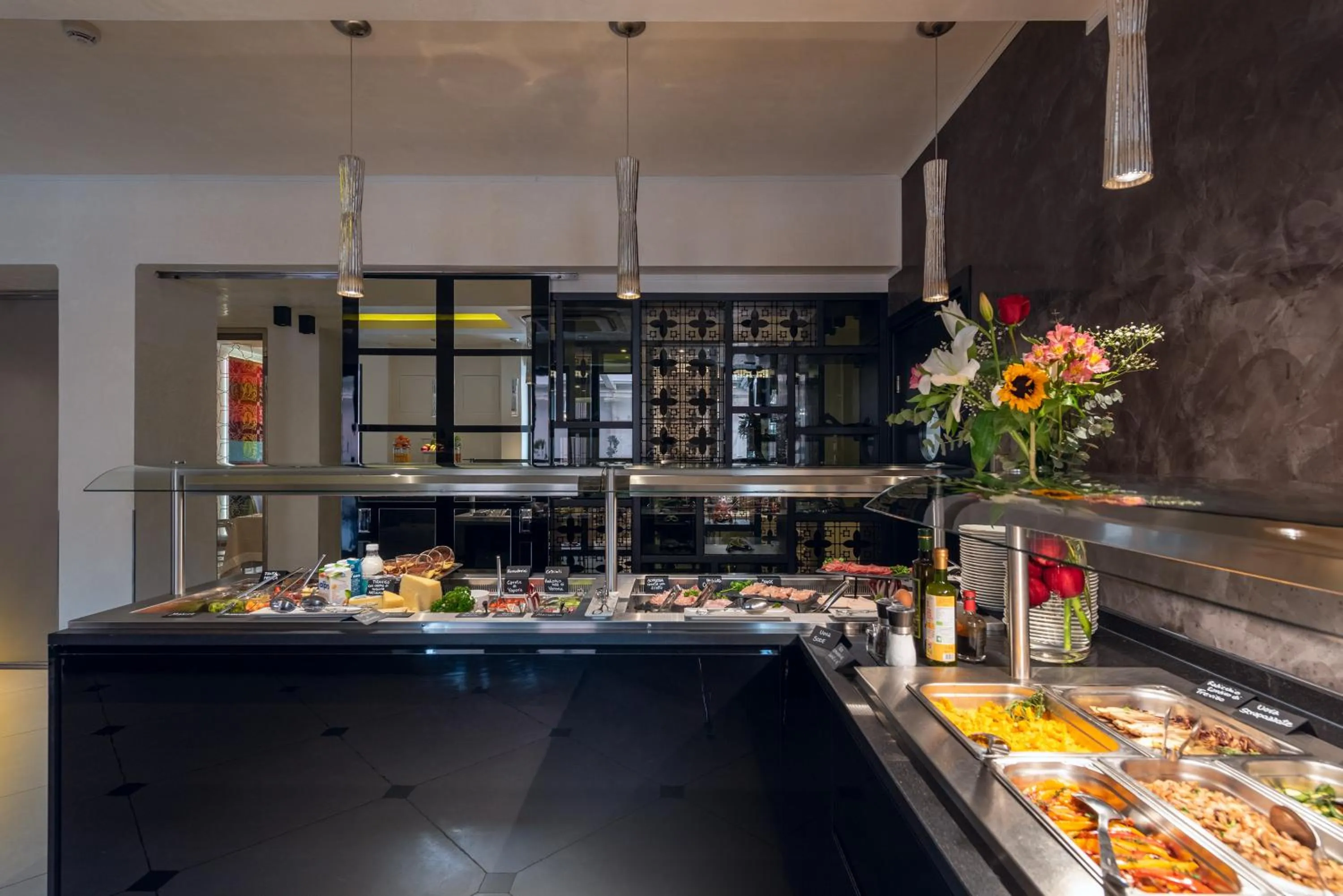 Breakfast in Carnival Palace - Venice Collection