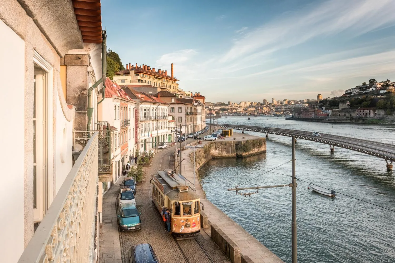 Bird's eye view in Douro River Studios