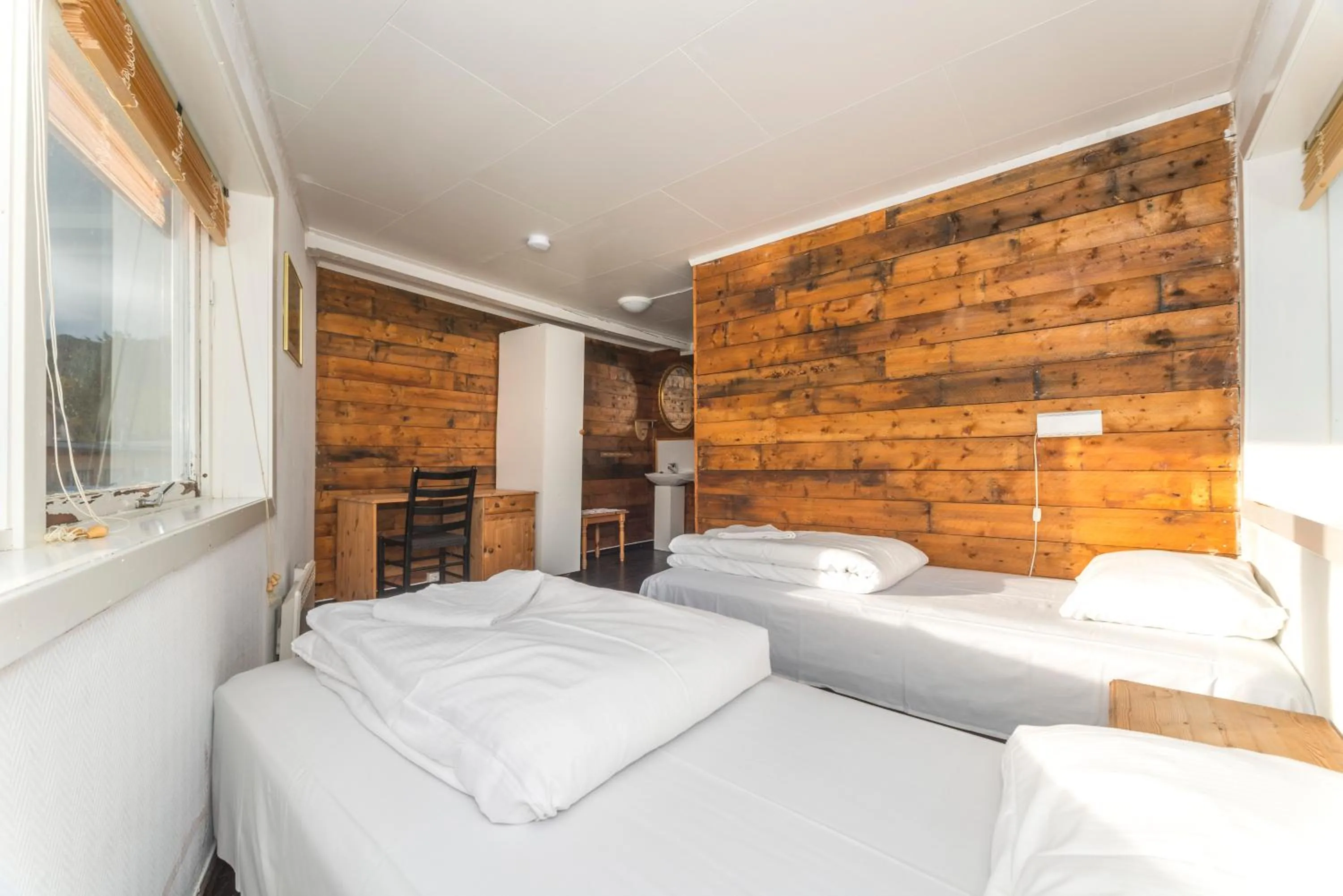 Photo of the whole room, Bed in Statsbuene i Kabelvåg