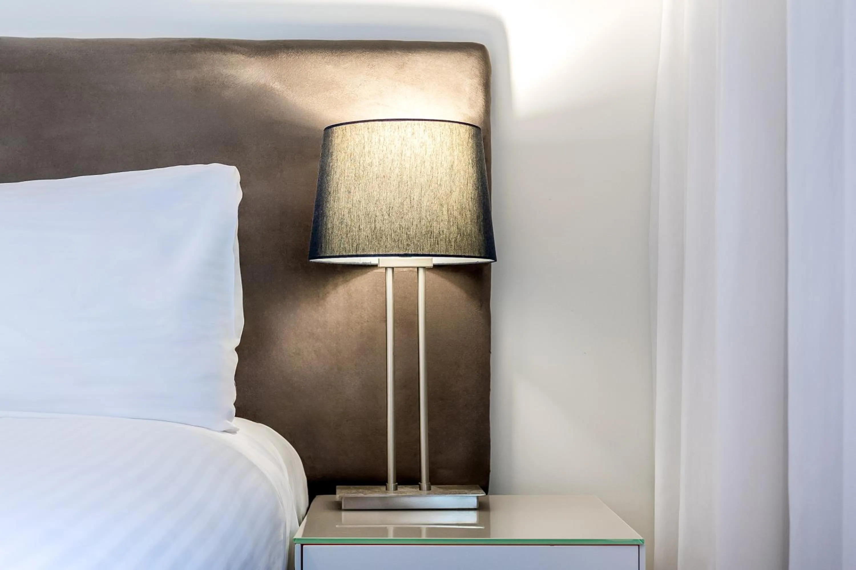 Bed in Oaks Nelson Bay Lure Suites